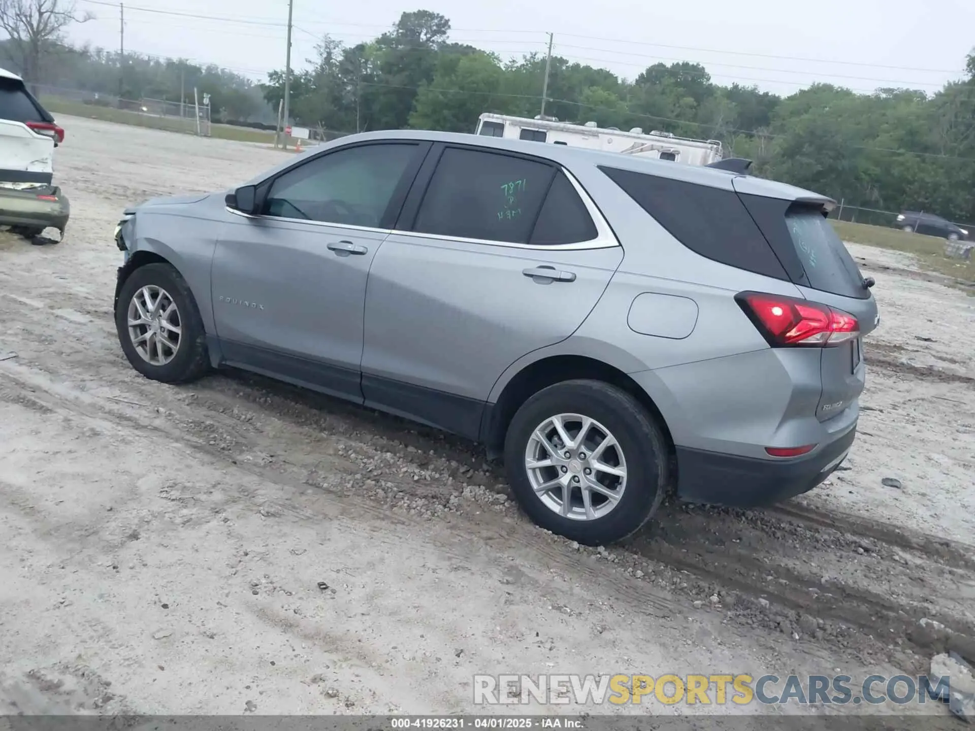 3 fotografías del automóvil dañado 3GNAXKEG0PL273719 CHEVROLET EQUINOX 2023