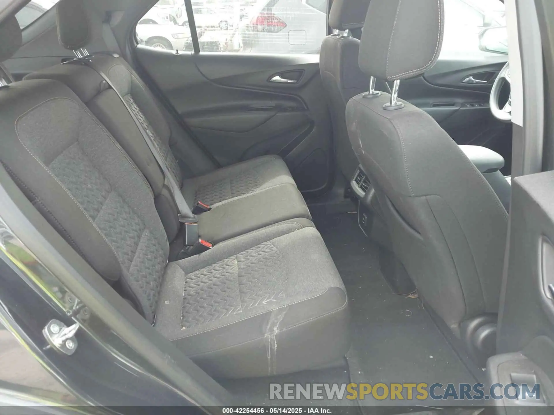 8 fotografías del automóvil dañado 3GNAXKEG0PS167129 CHEVROLET EQUINOX 2023
