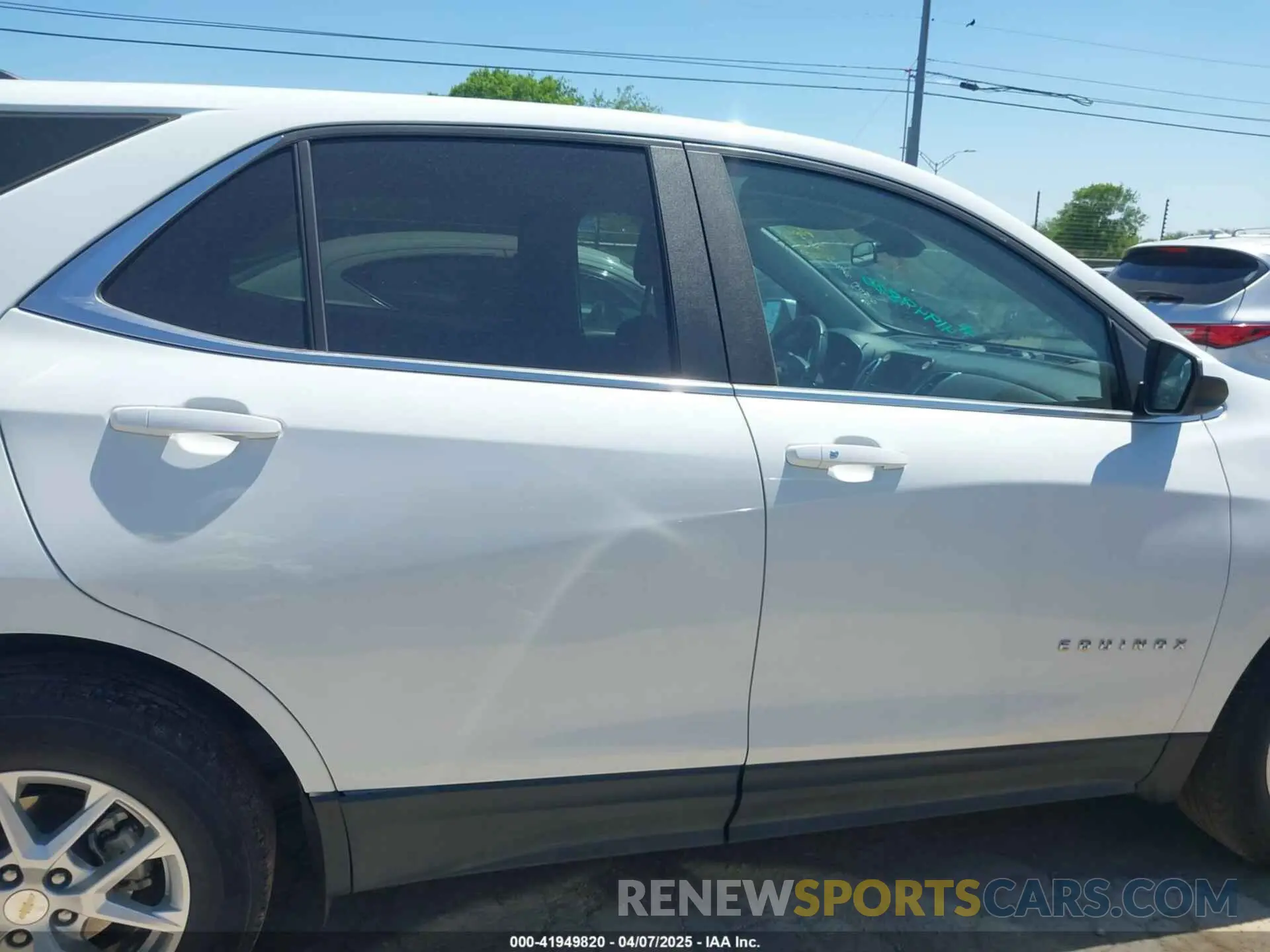 13 fotografías del automóvil dañado 3GNAXKEG1PS204866 CHEVROLET EQUINOX 2023