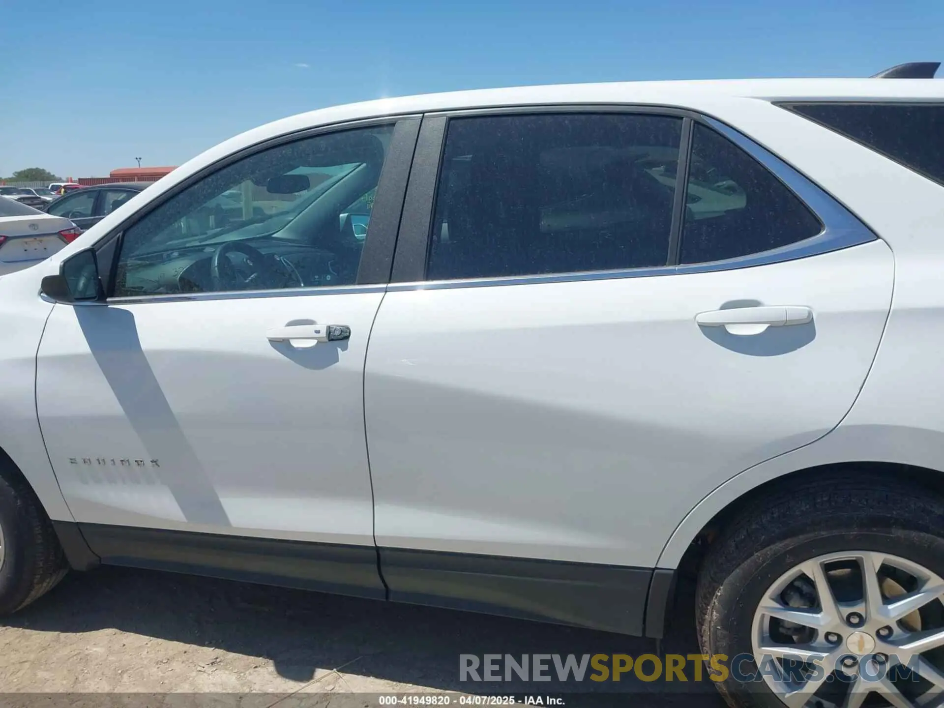 14 fotografías del automóvil dañado 3GNAXKEG1PS204866 CHEVROLET EQUINOX 2023
