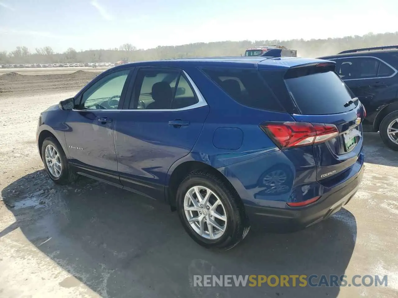 2 fotografías del automóvil dañado 3GNAXKEG2PL110005 CHEVROLET EQUINOX 2023