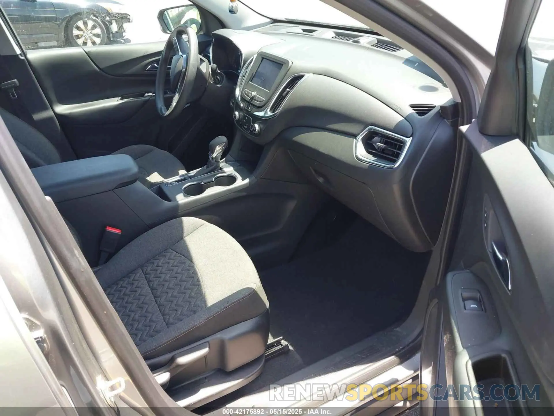 5 fotografías del automóvil dañado 3GNAXKEG4PS188923 CHEVROLET EQUINOX 2023