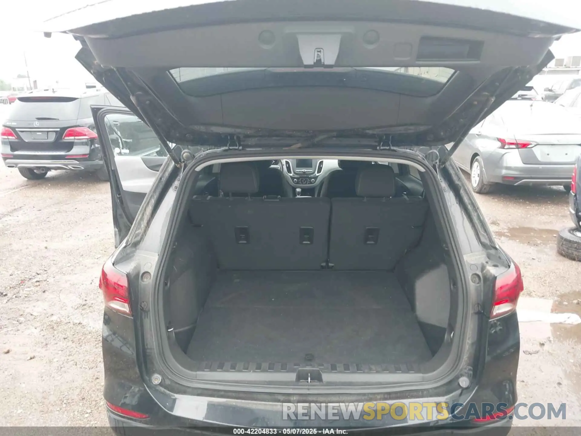 18 fotografías del automóvil dañado 3GNAXKEG6PL266354 CHEVROLET EQUINOX 2023