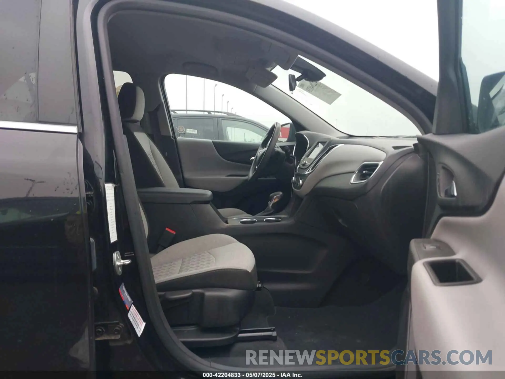 5 fotografías del automóvil dañado 3GNAXKEG6PL266354 CHEVROLET EQUINOX 2023