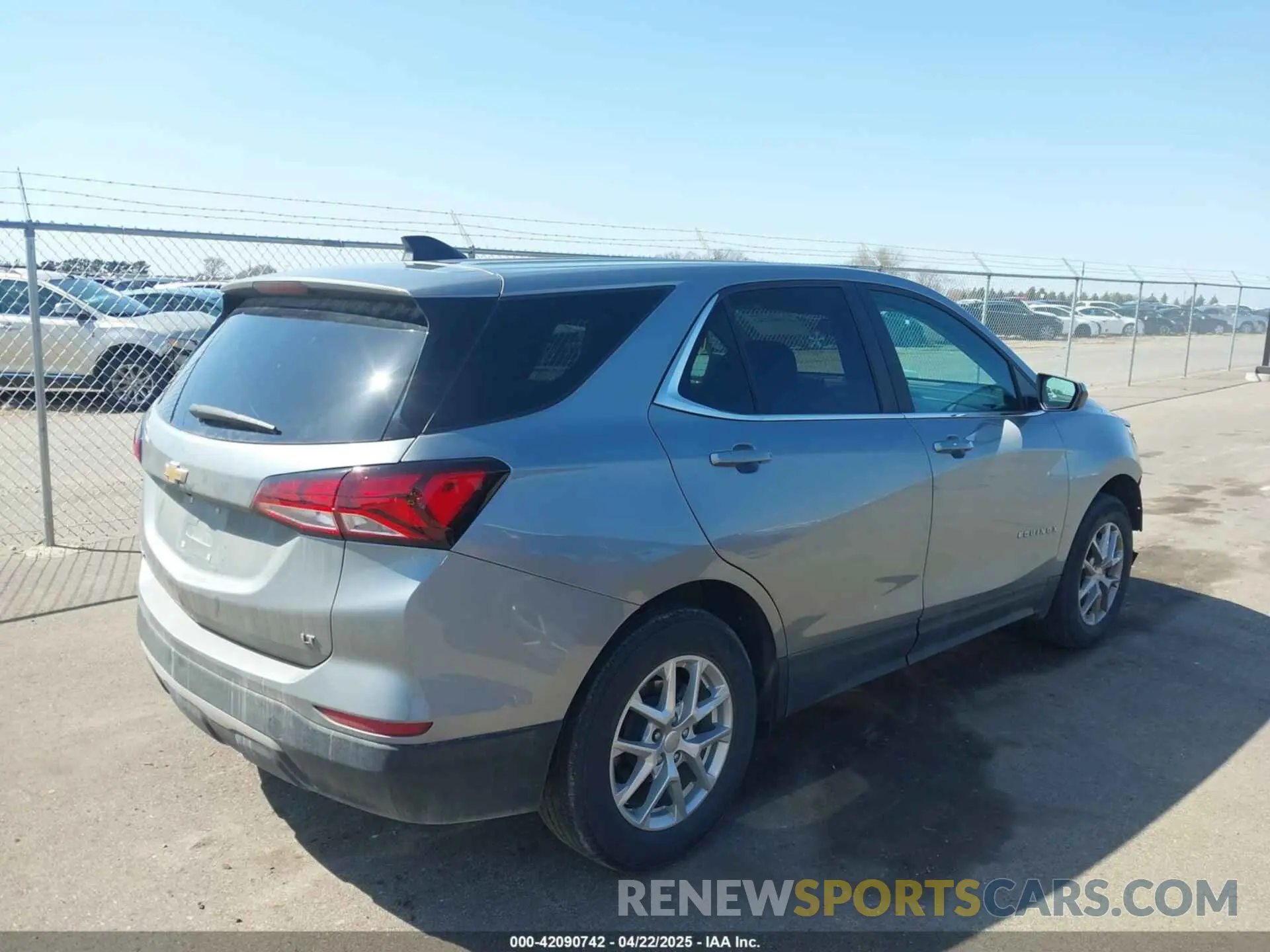 4 fotografías del automóvil dañado 3GNAXKEG7PS168424 CHEVROLET EQUINOX 2023