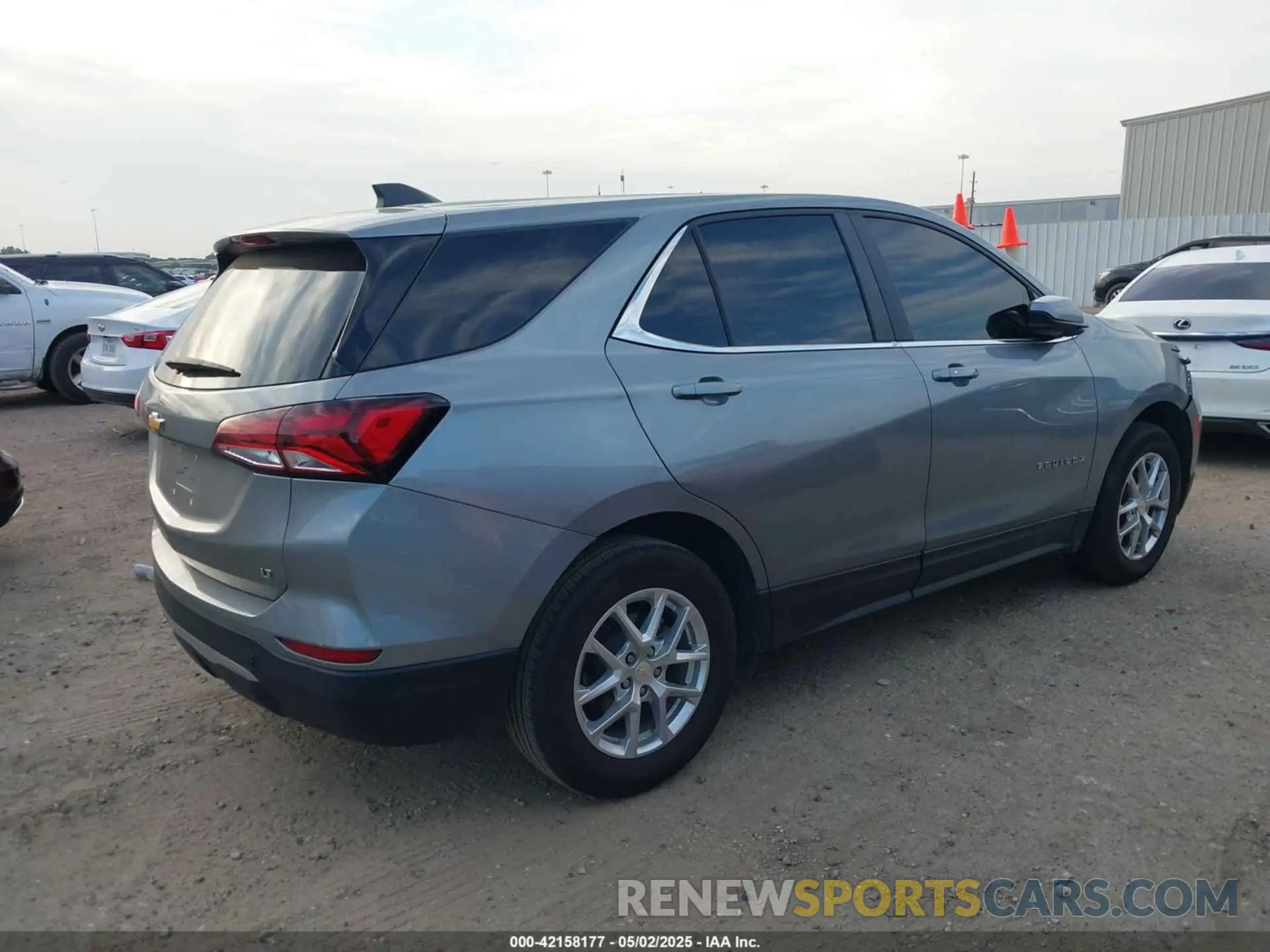 4 fotografías del automóvil dañado 3GNAXKEG7PS213930 CHEVROLET EQUINOX 2023