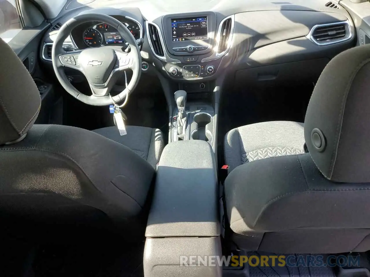 8 fotografías del automóvil dañado 3GNAXKEG8PS119927 CHEVROLET EQUINOX 2023