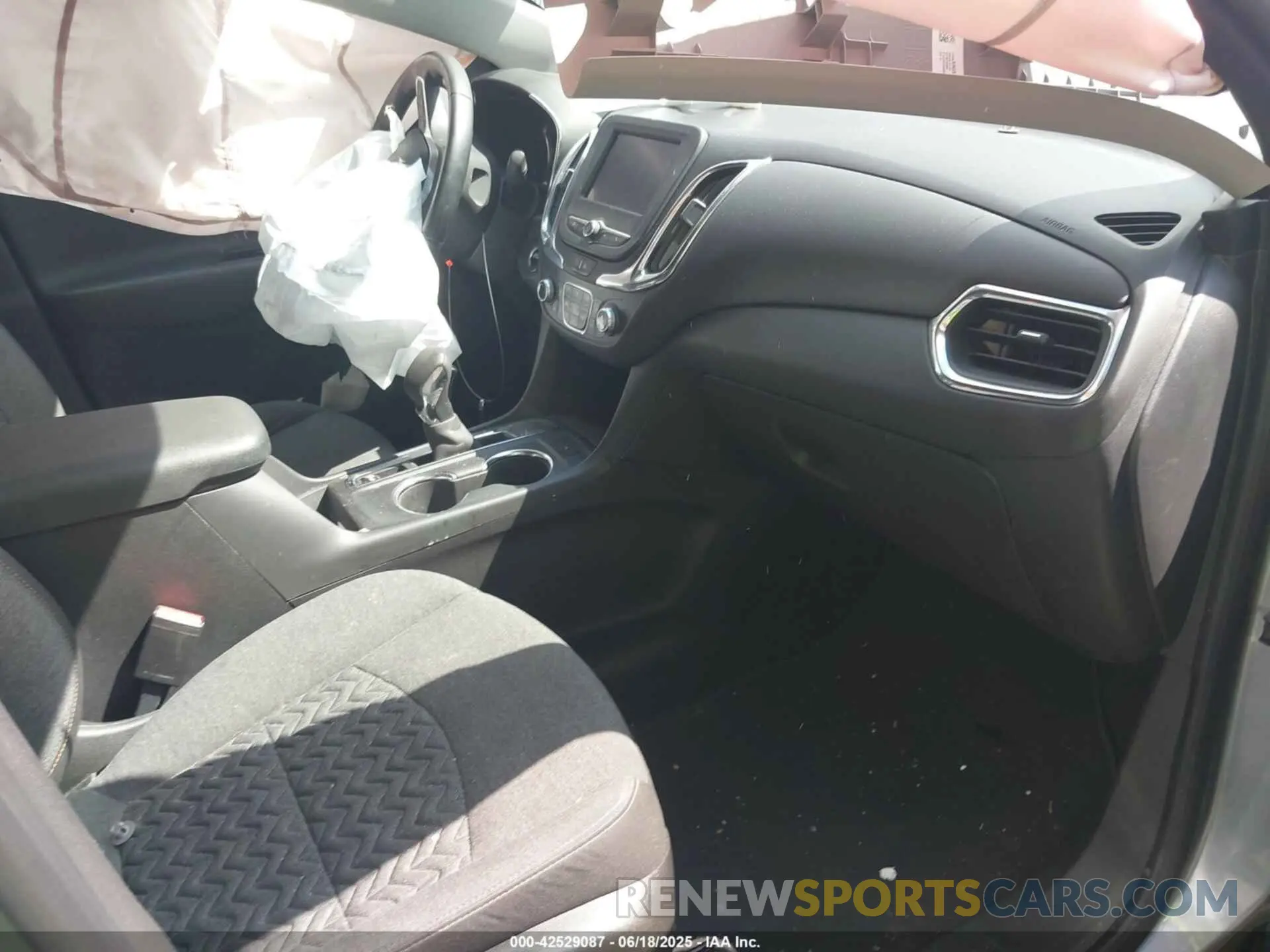 5 fotografías del automóvil dañado 3GNAXKEG9PL113953 CHEVROLET EQUINOX 2023