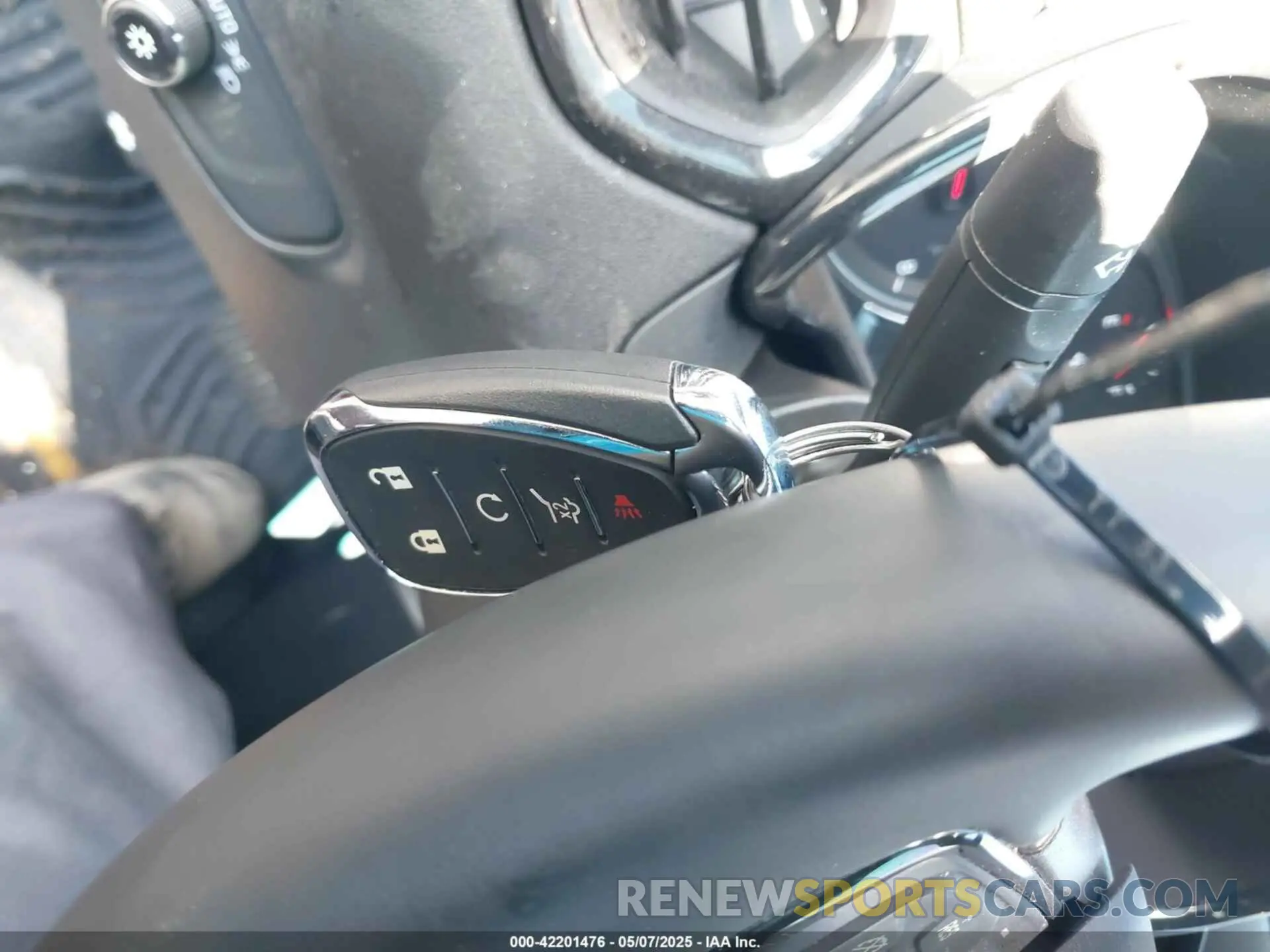 11 fotografías del automóvil dañado 3GNAXMEG1PS132644 CHEVROLET EQUINOX 2023