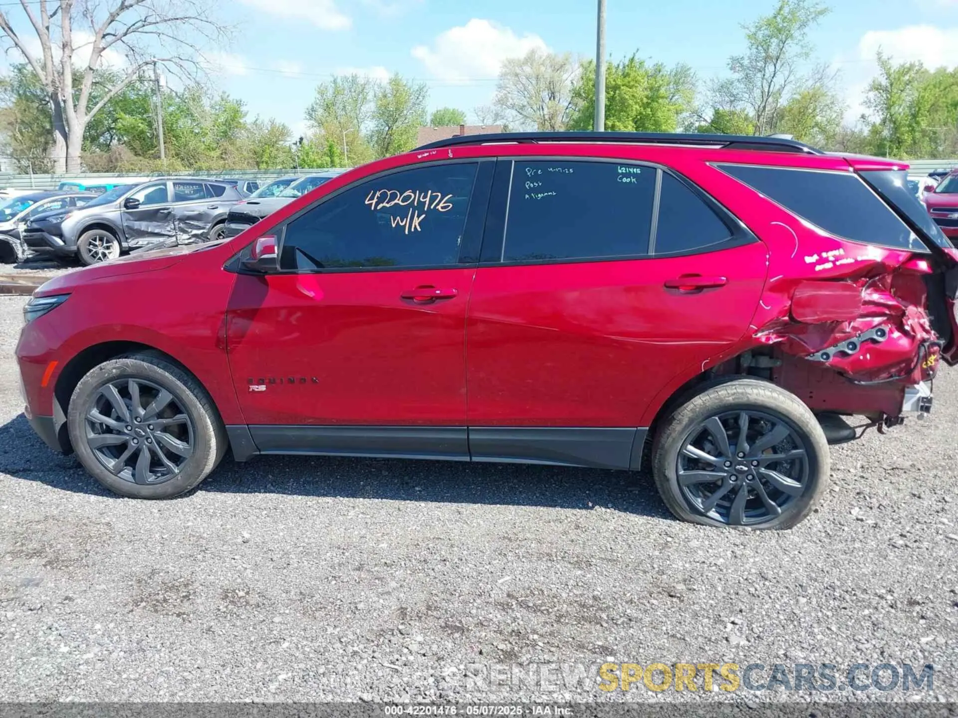14 fotografías del automóvil dañado 3GNAXMEG1PS132644 CHEVROLET EQUINOX 2023