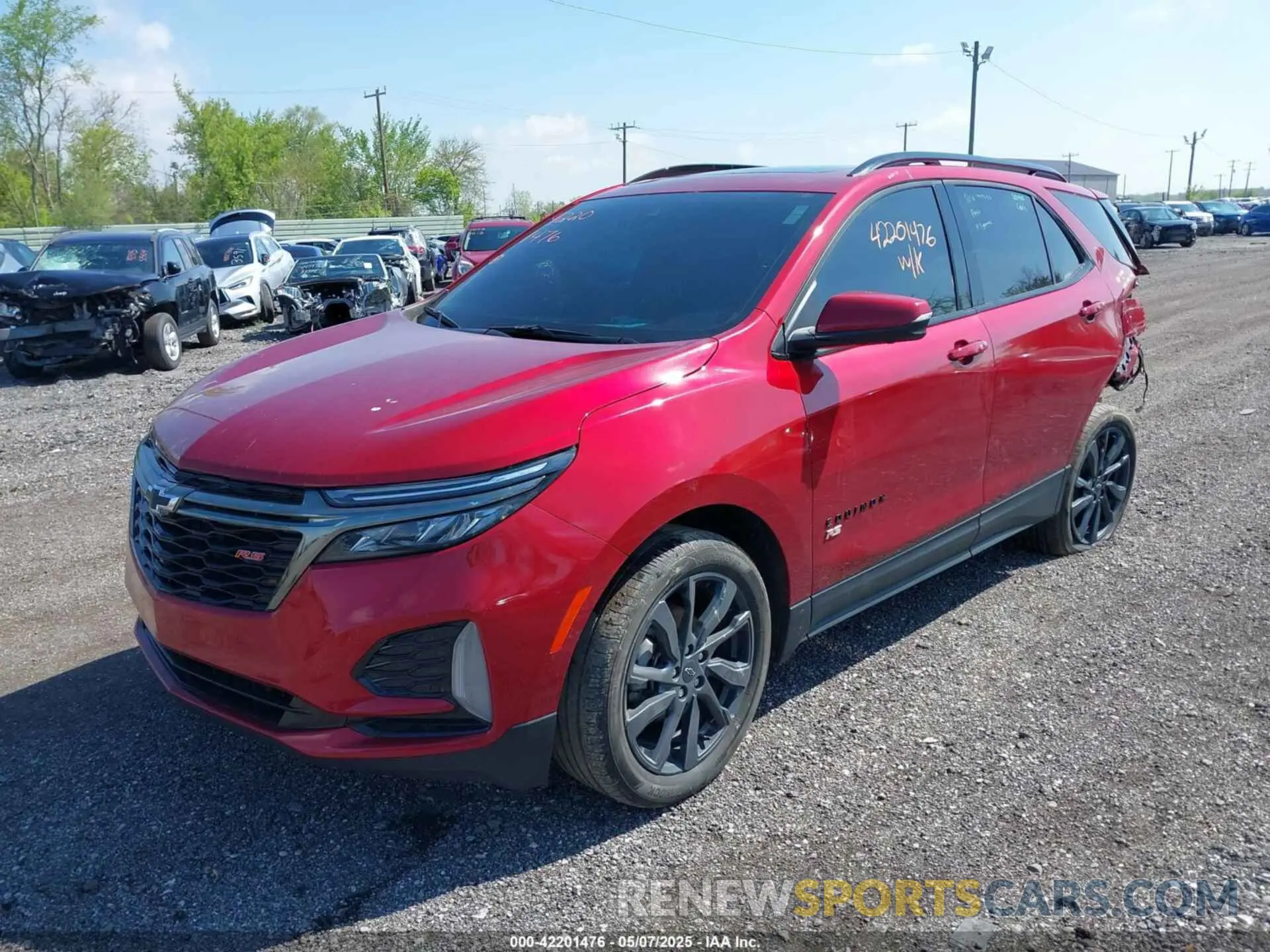 2 fotografías del automóvil dañado 3GNAXMEG1PS132644 CHEVROLET EQUINOX 2023