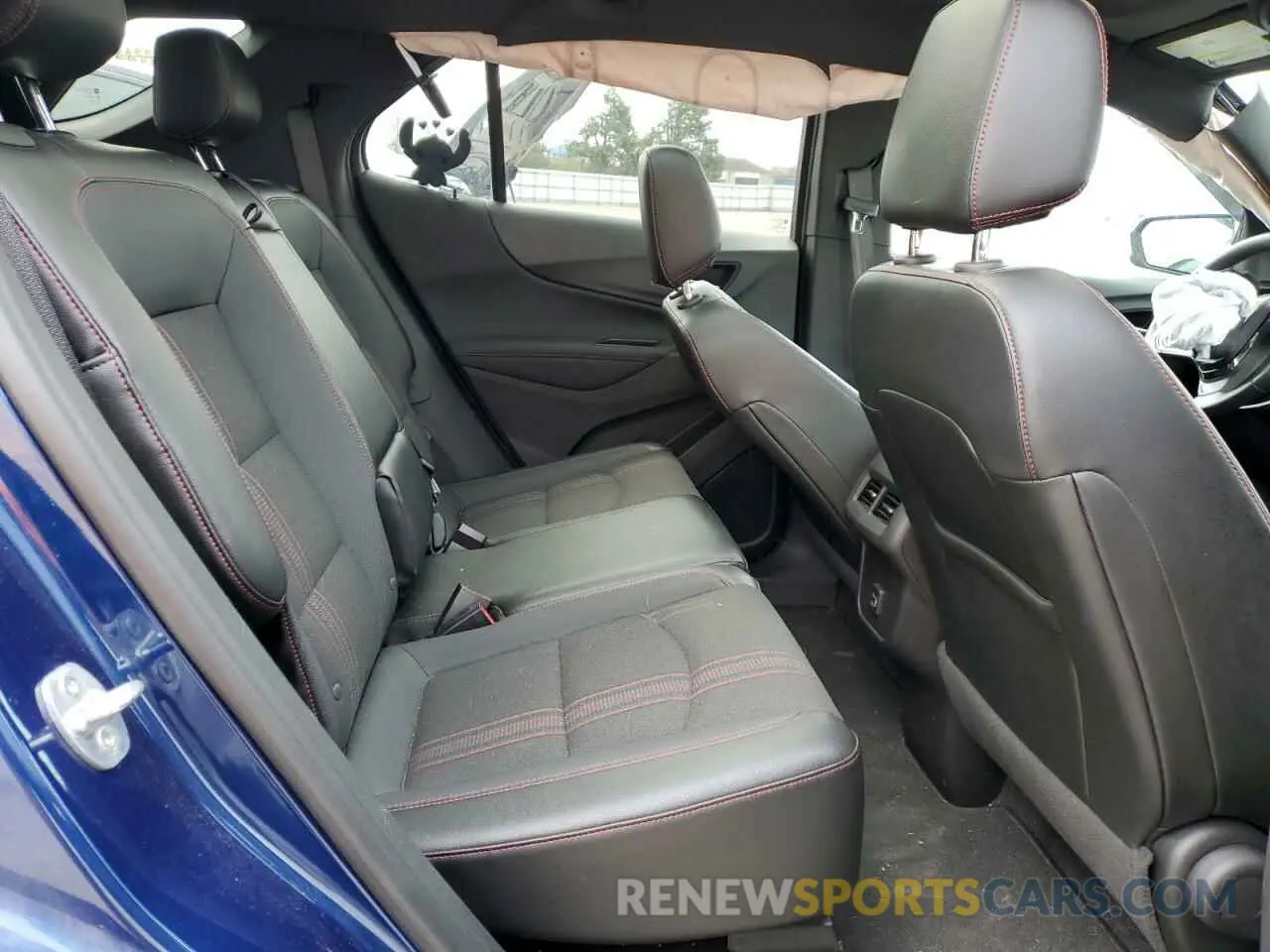12 fotografías del automóvil dañado 3GNAXMEG2PL179336 CHEVROLET EQUINOX 2023