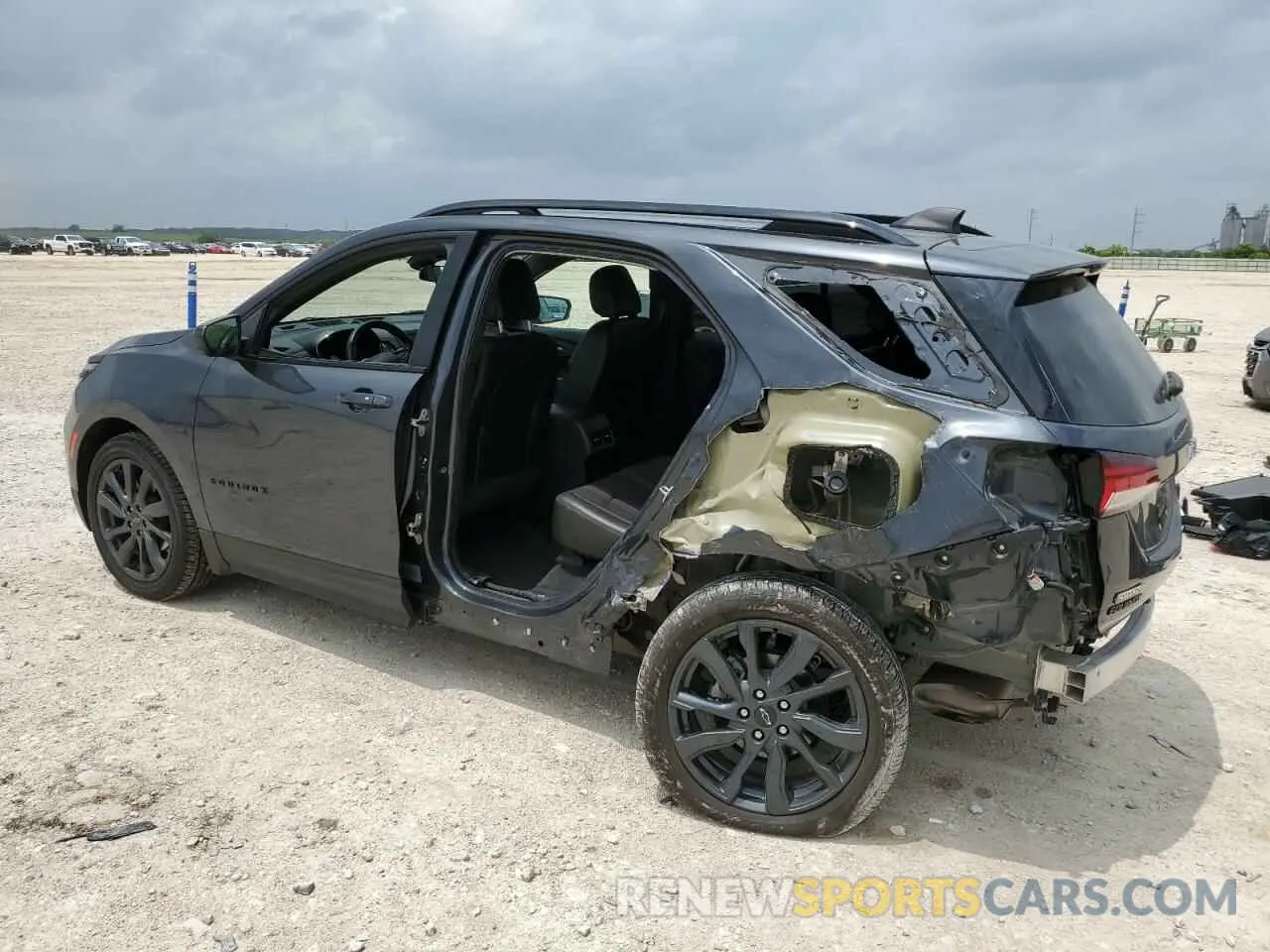 2 fotografías del automóvil dañado 3GNAXMEG2PS191704 CHEVROLET EQUINOX 2023