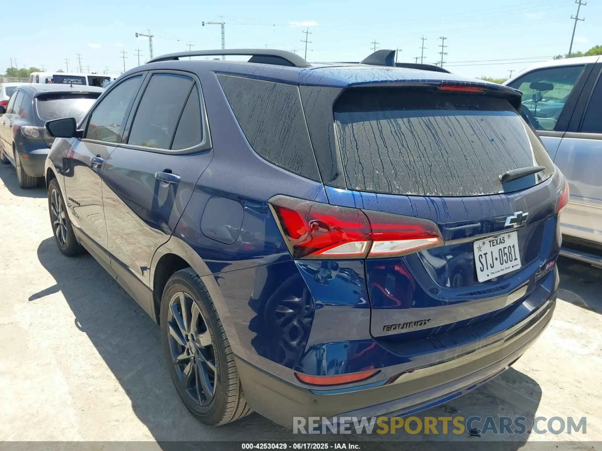 3 fotografías del automóvil dañado 3GNAXMEG4PL179855 CHEVROLET EQUINOX 2023