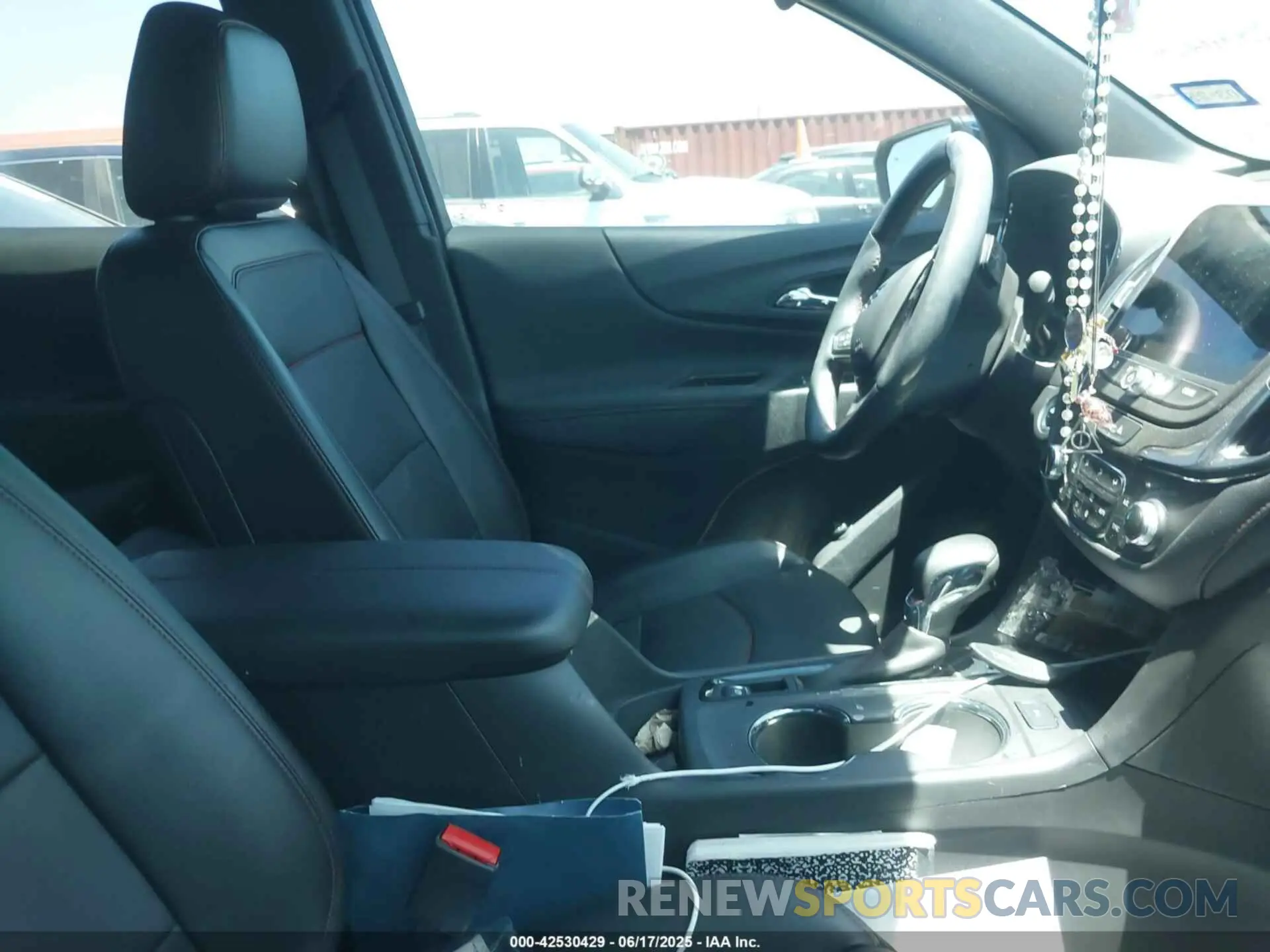 5 fotografías del automóvil dañado 3GNAXMEG4PL179855 CHEVROLET EQUINOX 2023