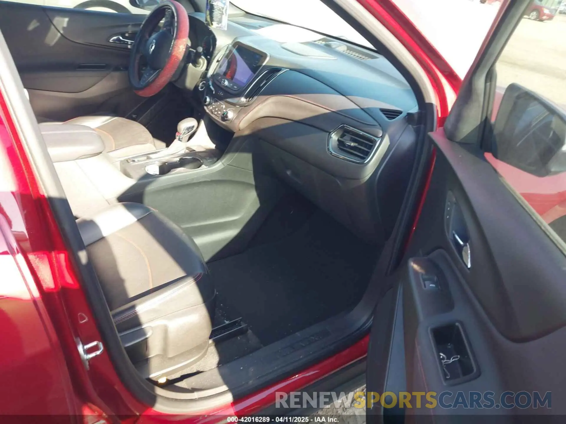 5 fotografías del automóvil dañado 3GNAXMEG7PS123060 CHEVROLET EQUINOX 2023