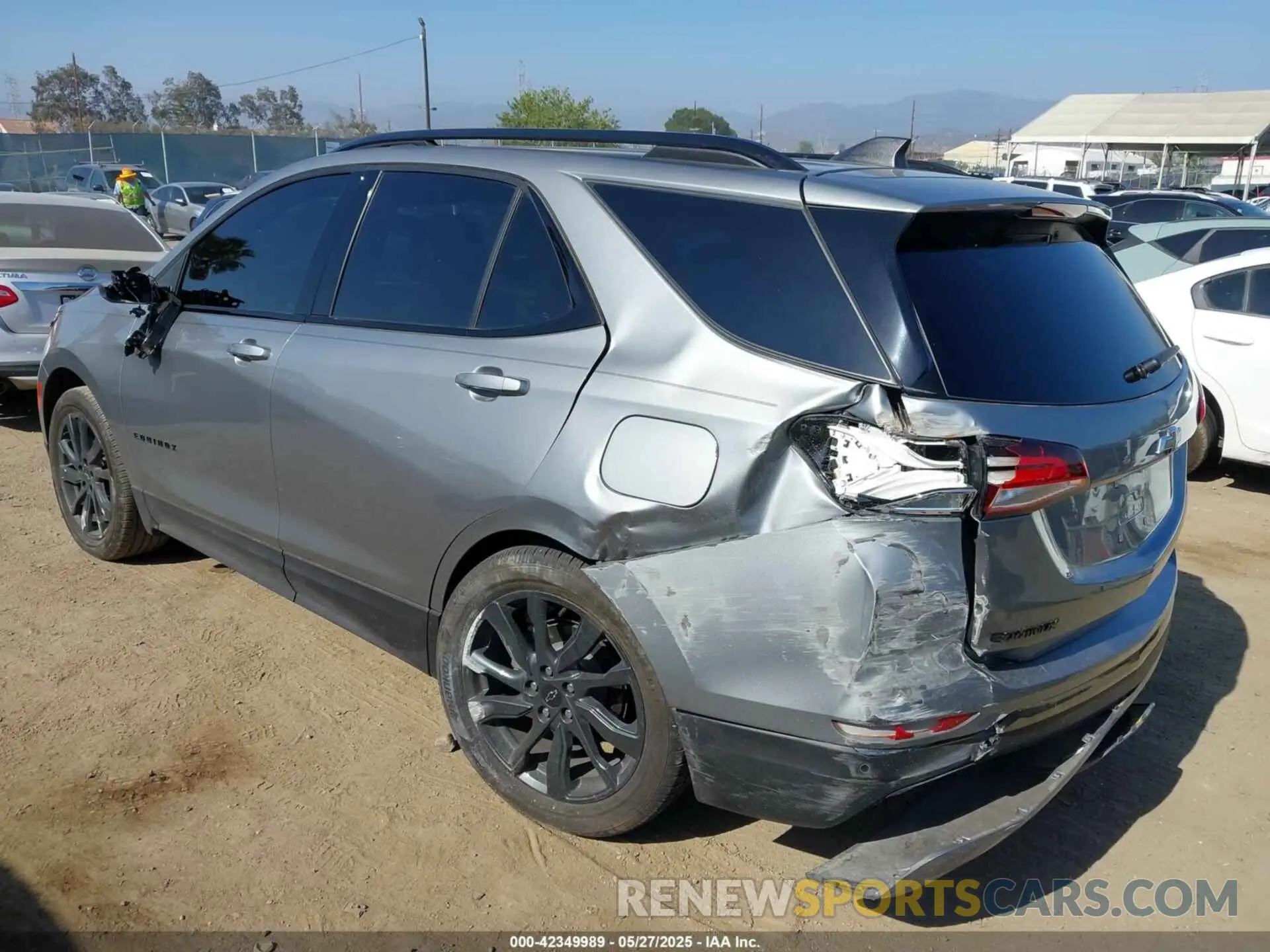 3 fotografías del automóvil dañado 3GNAXMEG9PS187746 CHEVROLET EQUINOX 2023