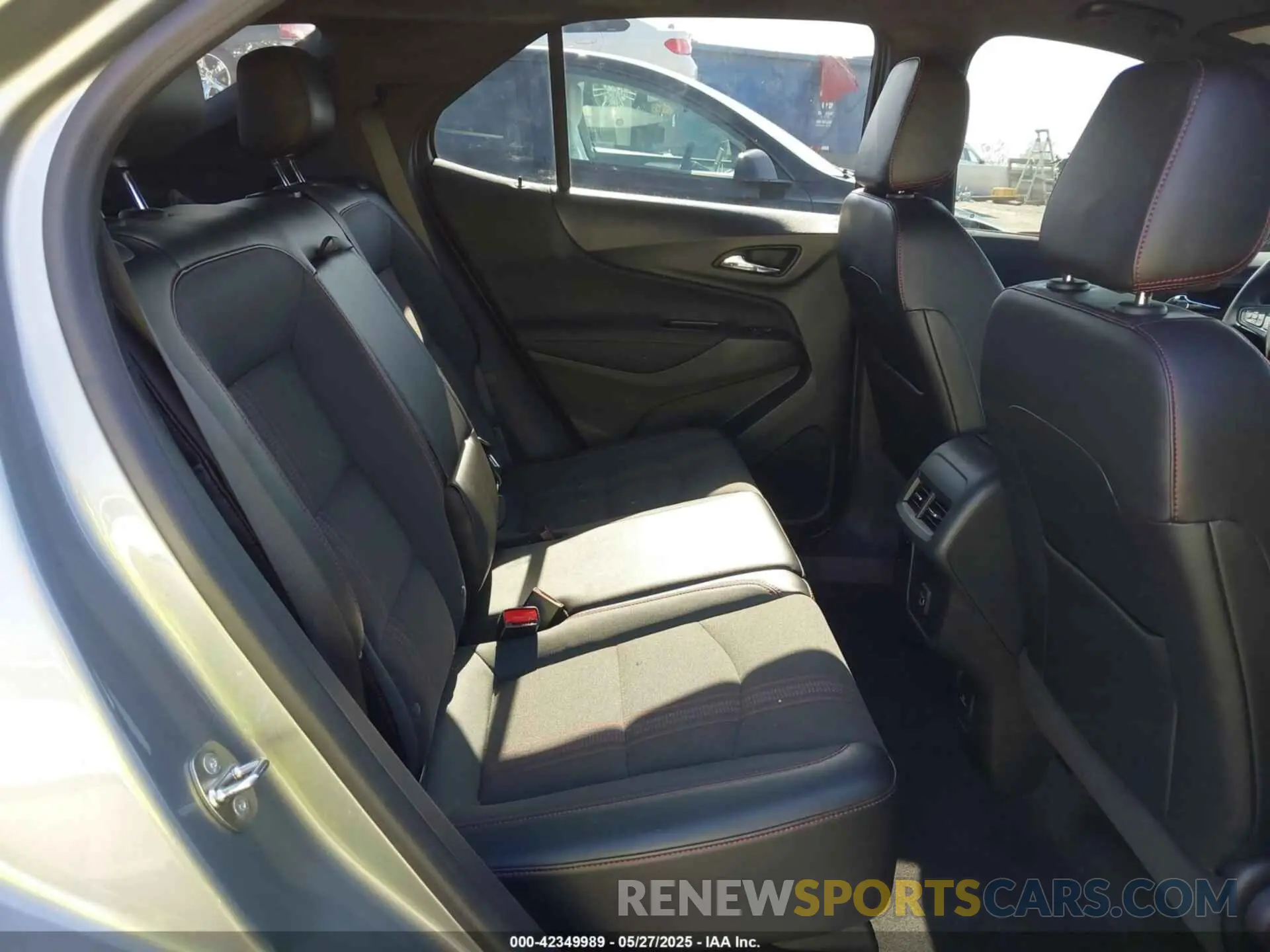 8 fotografías del automóvil dañado 3GNAXMEG9PS187746 CHEVROLET EQUINOX 2023