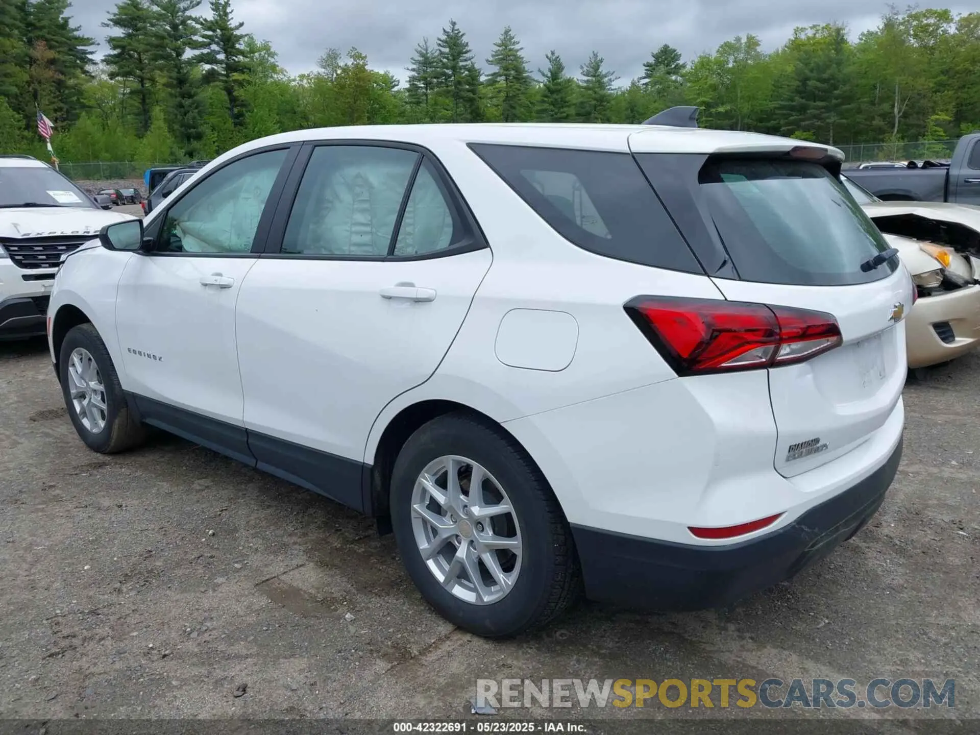 3 fotografías del automóvil dañado 3GNAXSEG1PL124784 CHEVROLET EQUINOX 2023