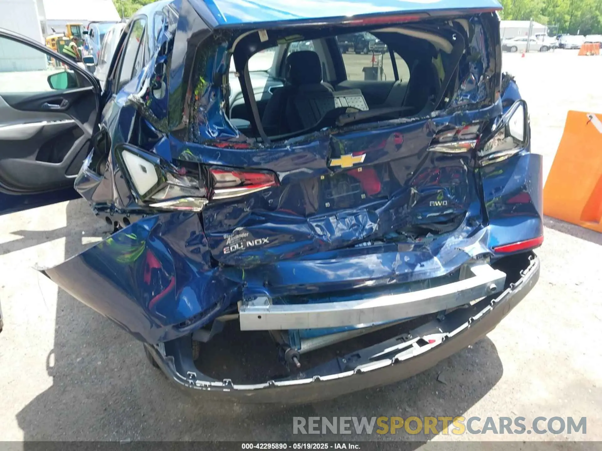 6 fotografías del automóvil dañado 3GNAXSEG8PL205328 CHEVROLET EQUINOX 2023