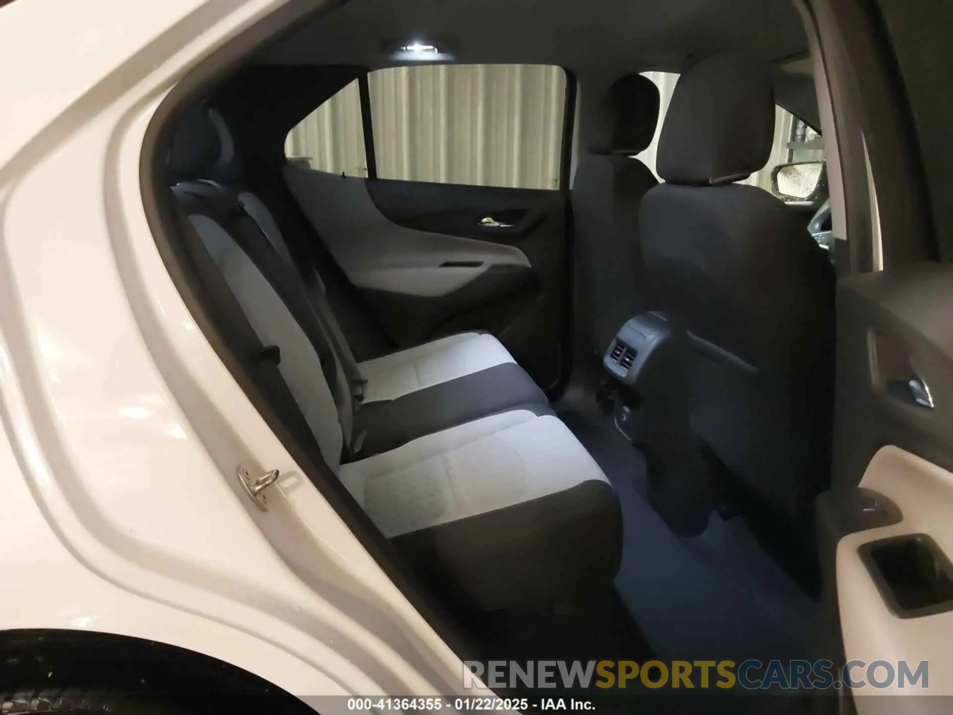 8 fotografías del automóvil dañado 3GNAXTEG0PL125902 CHEVROLET EQUINOX 2023