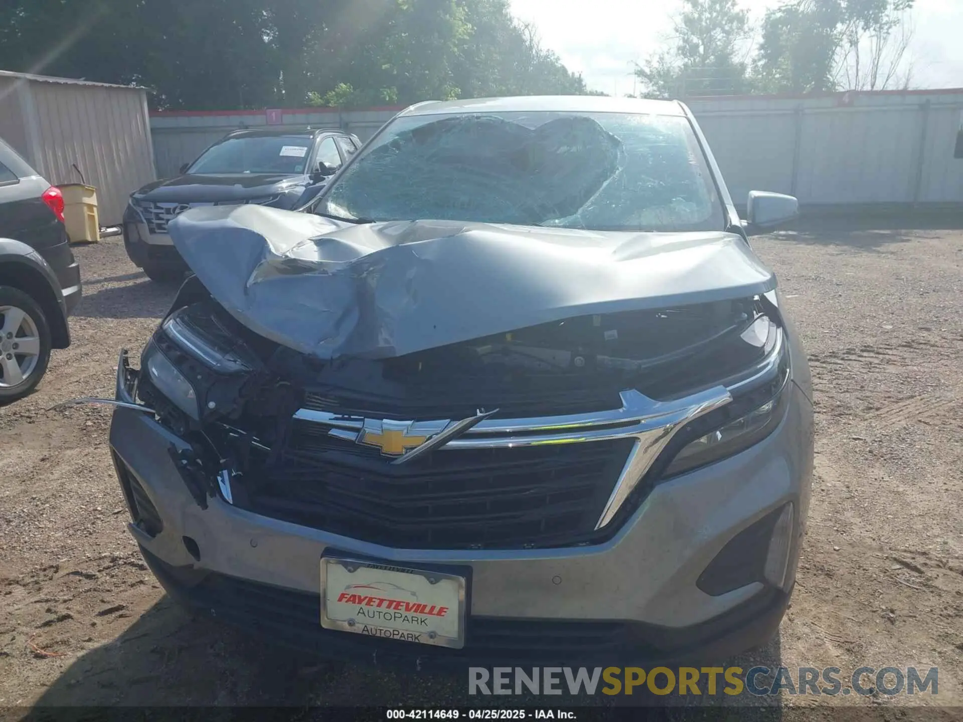 12 fotografías del automóvil dañado 3GNAXTEG0PL263942 CHEVROLET EQUINOX 2023