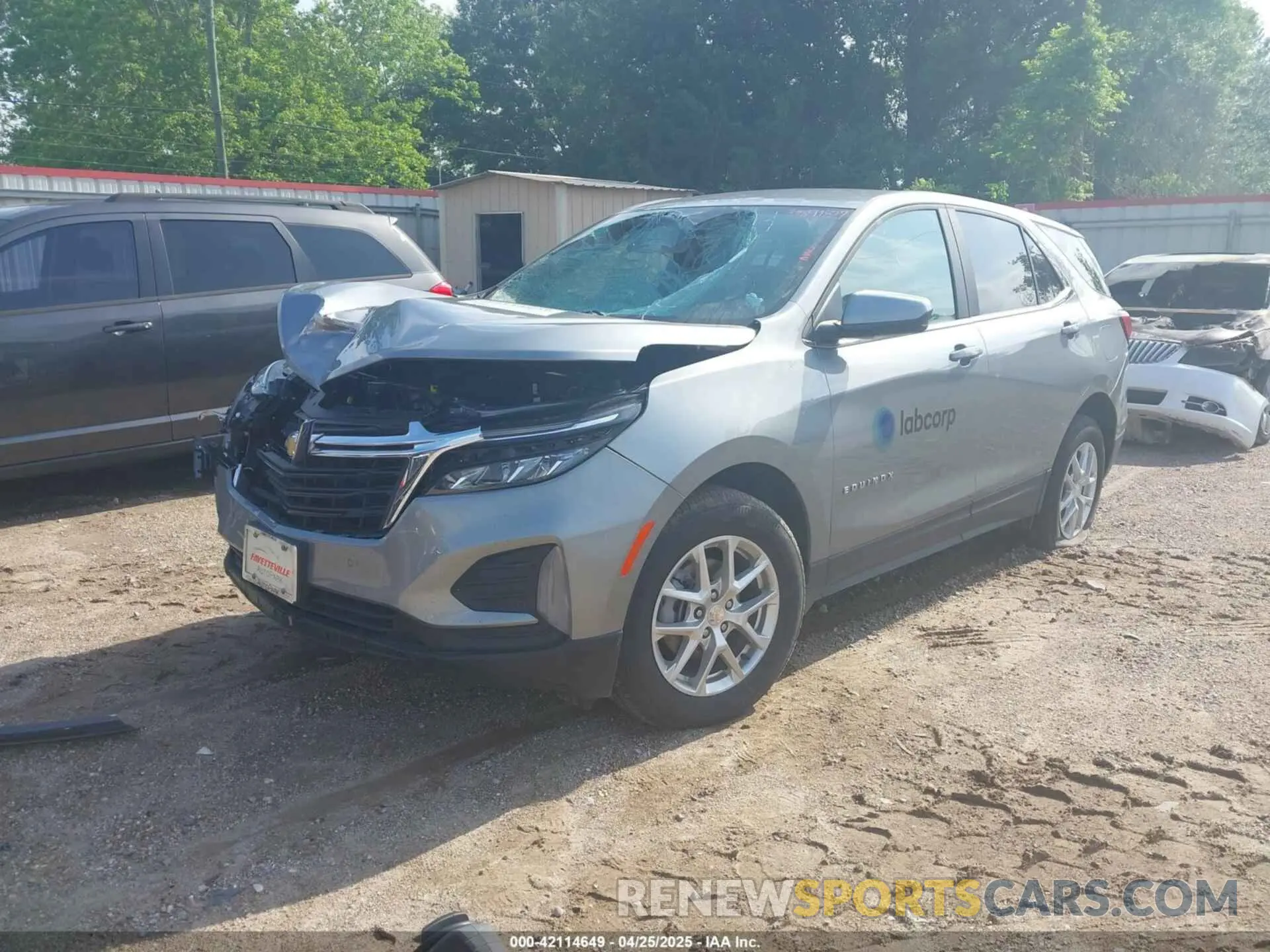 2 fotografías del automóvil dañado 3GNAXTEG0PL263942 CHEVROLET EQUINOX 2023