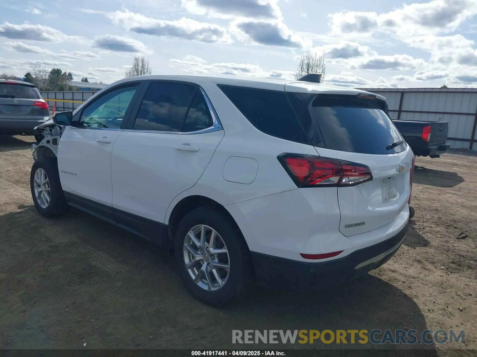 3 fotografías del automóvil dañado 3GNAXTEG1PS203321 CHEVROLET EQUINOX 2023