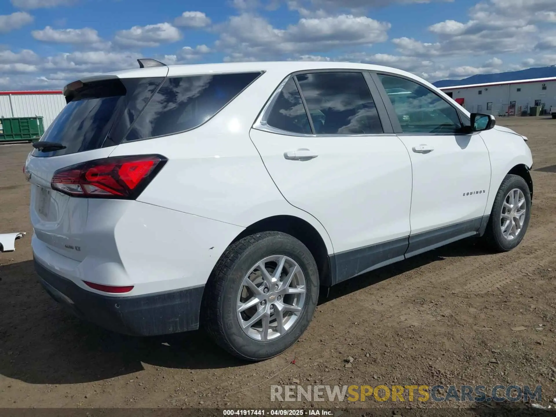 4 fotografías del automóvil dañado 3GNAXTEG1PS203321 CHEVROLET EQUINOX 2023