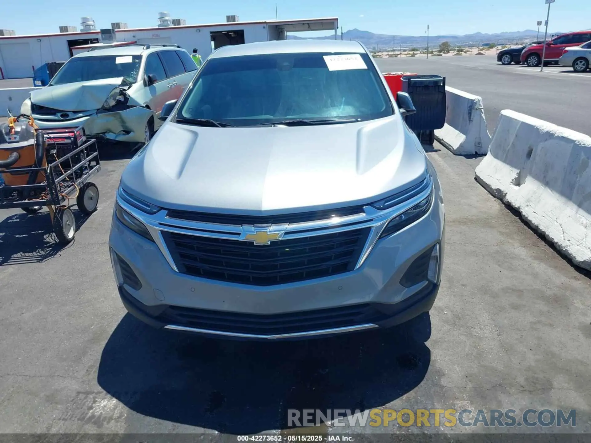 12 fotografías del automóvil dañado 3GNAXTEG5PS203368 CHEVROLET EQUINOX 2023