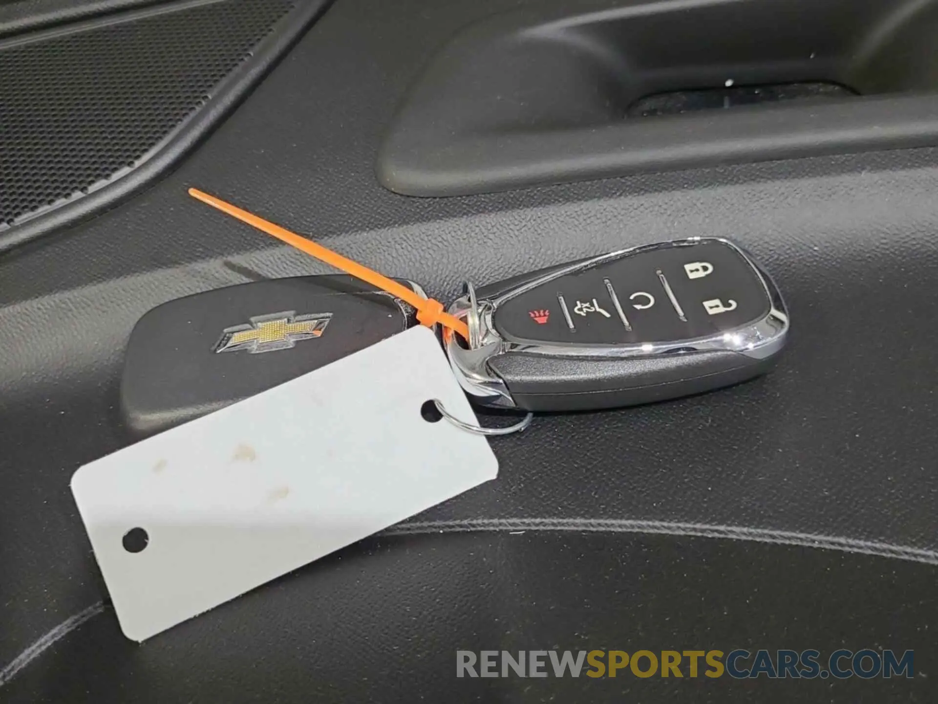 2 fotografías del automóvil dañado 3GNAXTEG8PL113030 CHEVROLET EQUINOX 2023