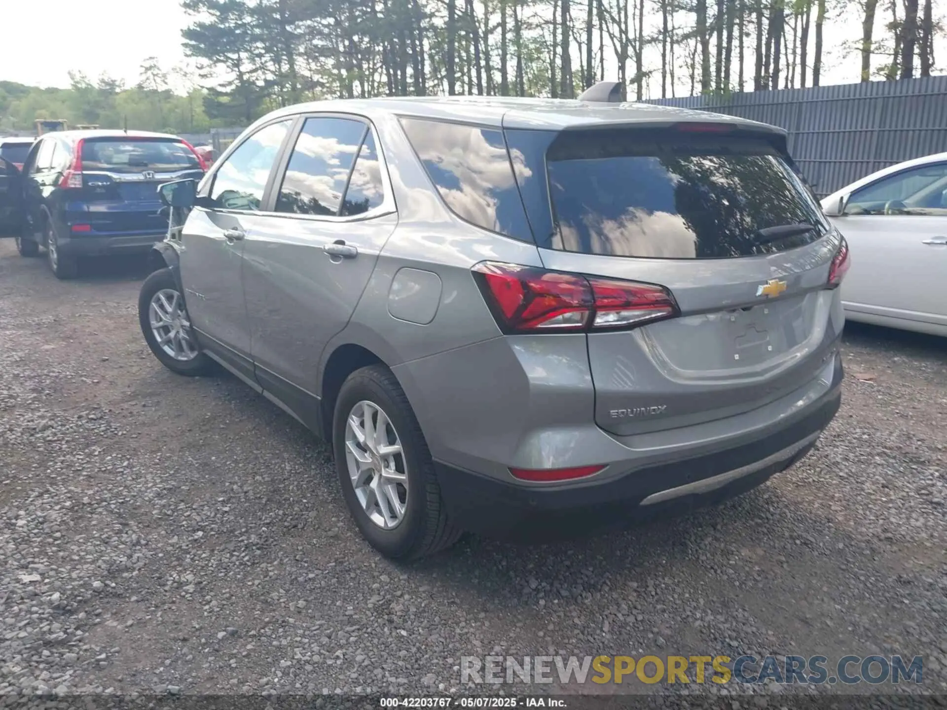 3 fotografías del automóvil dañado 3GNAXTEG9PS198658 CHEVROLET EQUINOX 2023