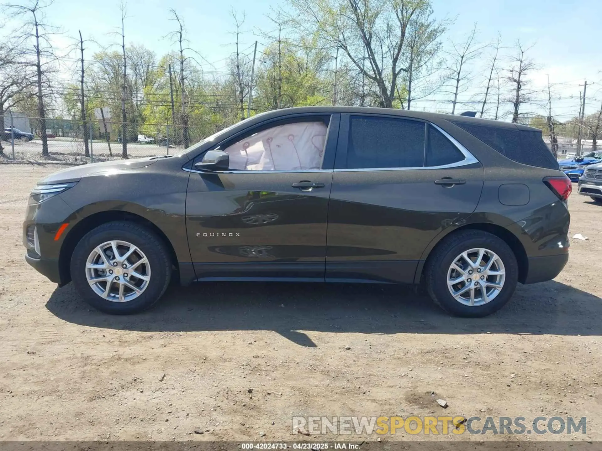 14 fotografías del automóvil dañado 3GNAXUEG0PL248041 CHEVROLET EQUINOX 2023