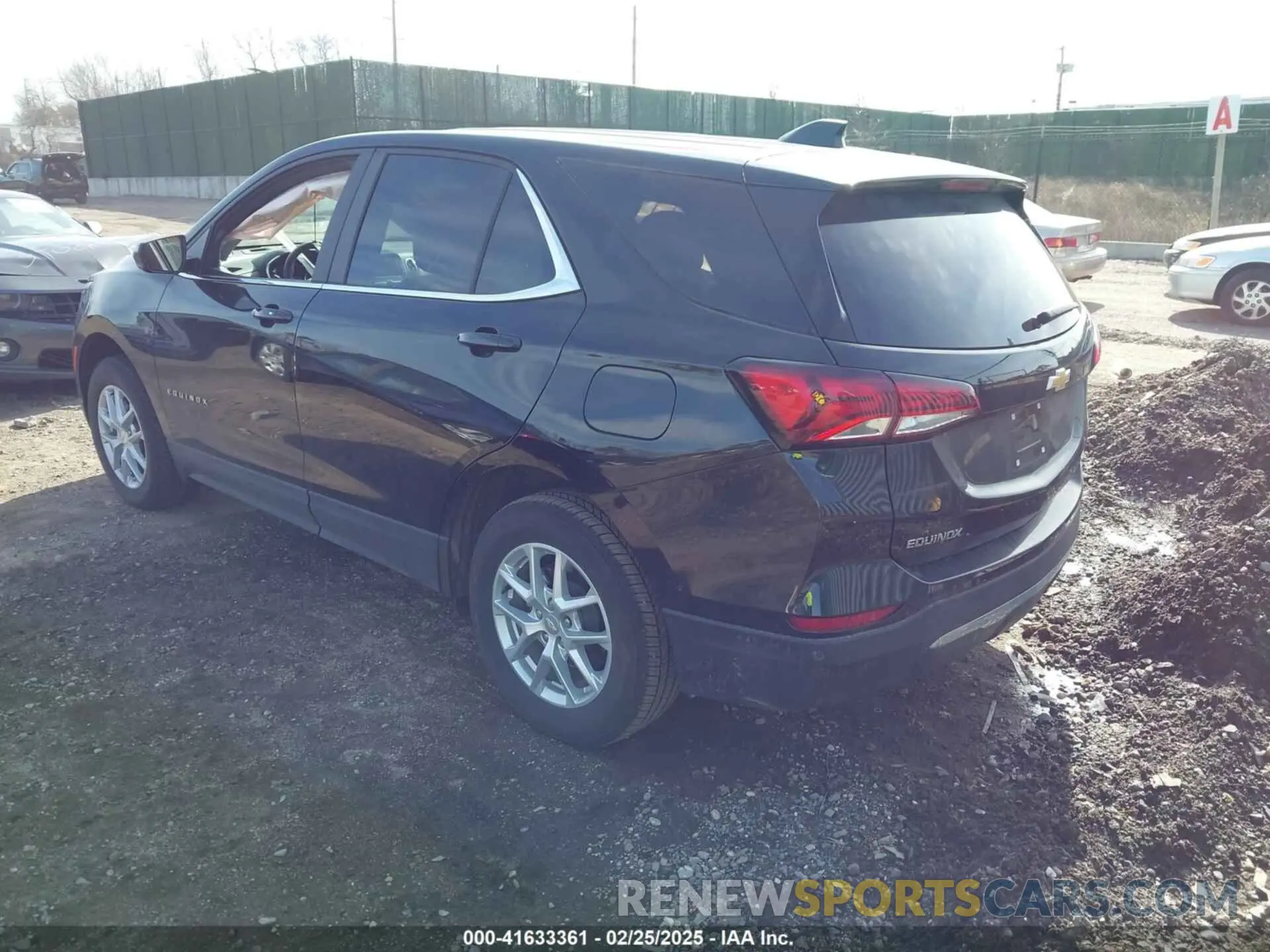 3 fotografías del automóvil dañado 3GNAXUEG3PL272057 CHEVROLET EQUINOX 2023