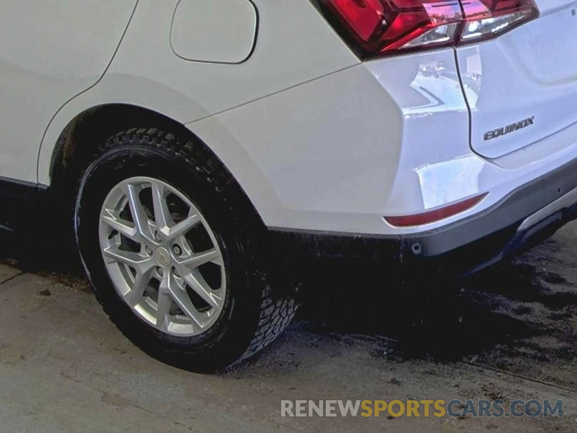 18 fotografías del automóvil dañado 3GNAXUEG3PS171722 CHEVROLET EQUINOX 2023