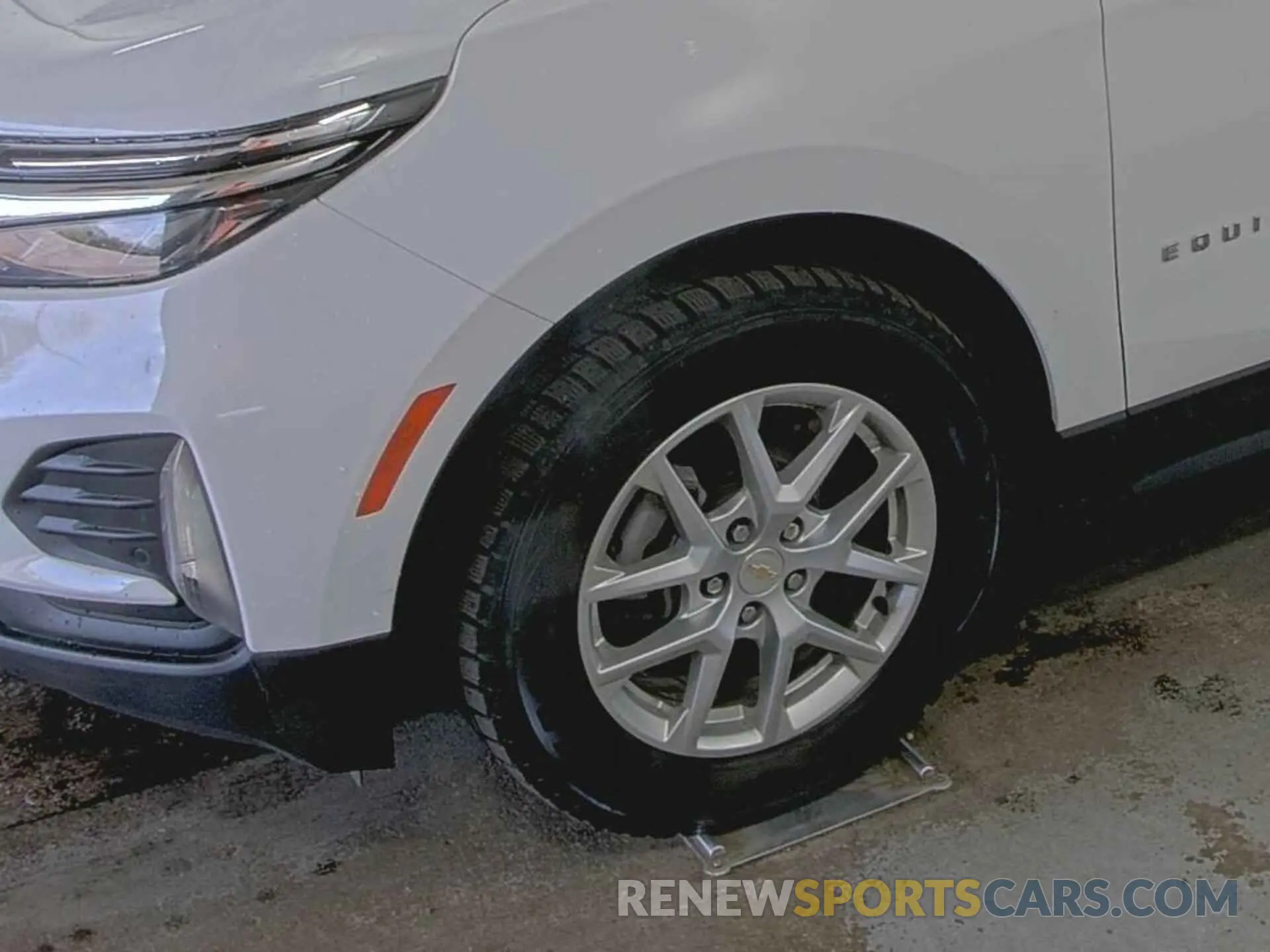 22 fotografías del automóvil dañado 3GNAXUEG3PS171722 CHEVROLET EQUINOX 2023