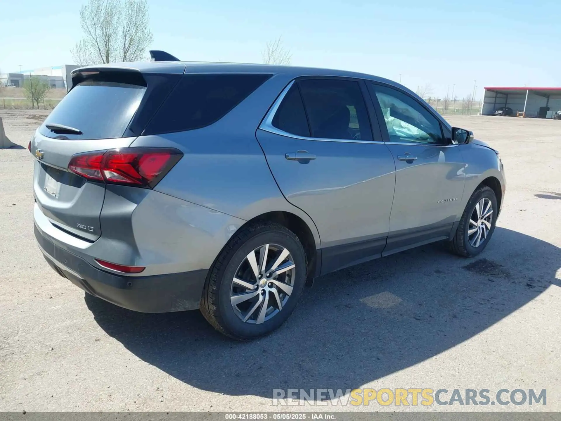 4 fotografías del automóvil dañado 3GNAXUEG4PL161551 CHEVROLET EQUINOX 2023