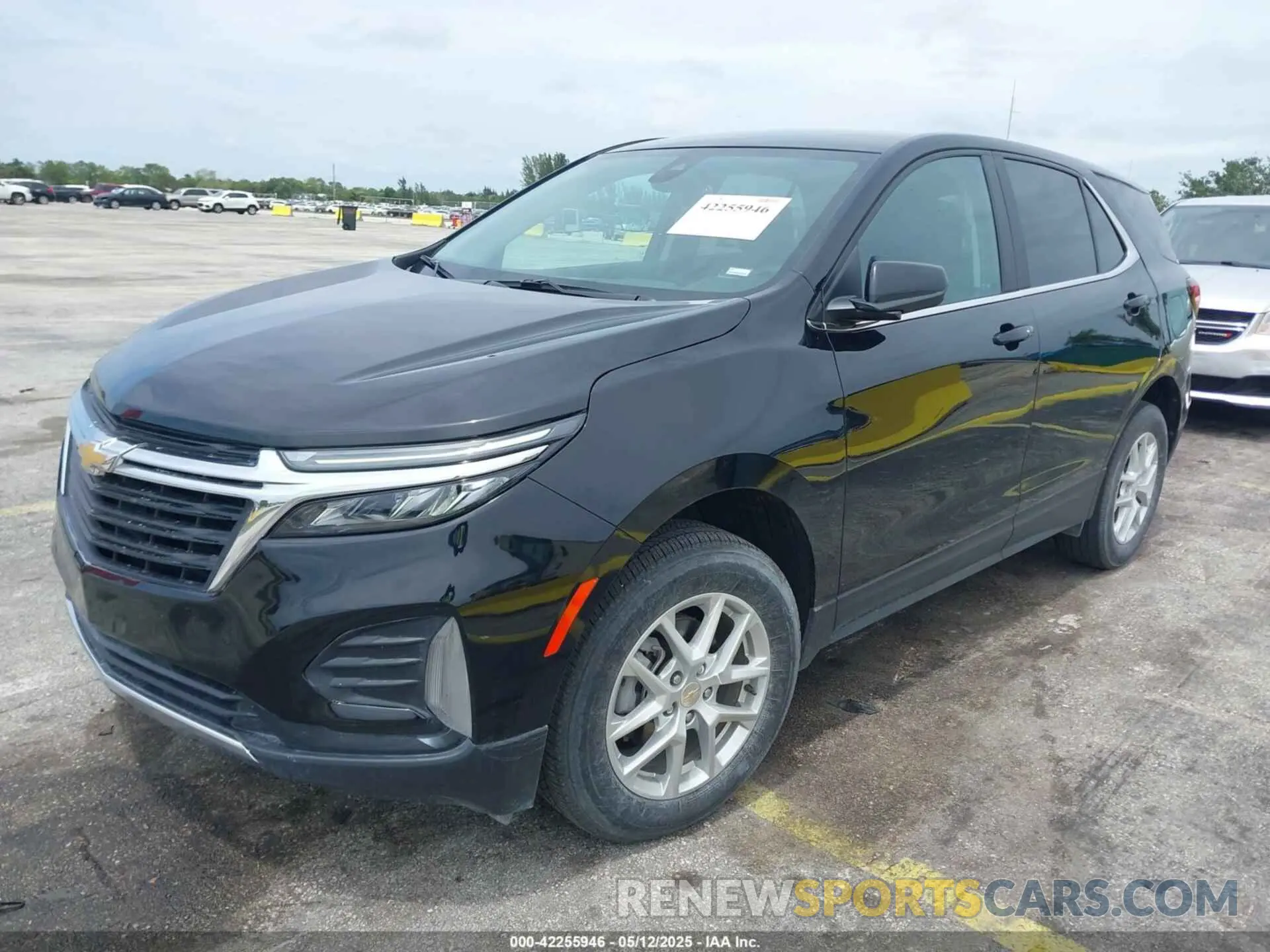 2 fotografías del automóvil dañado 3GNAXUEG5PL268771 CHEVROLET EQUINOX 2023