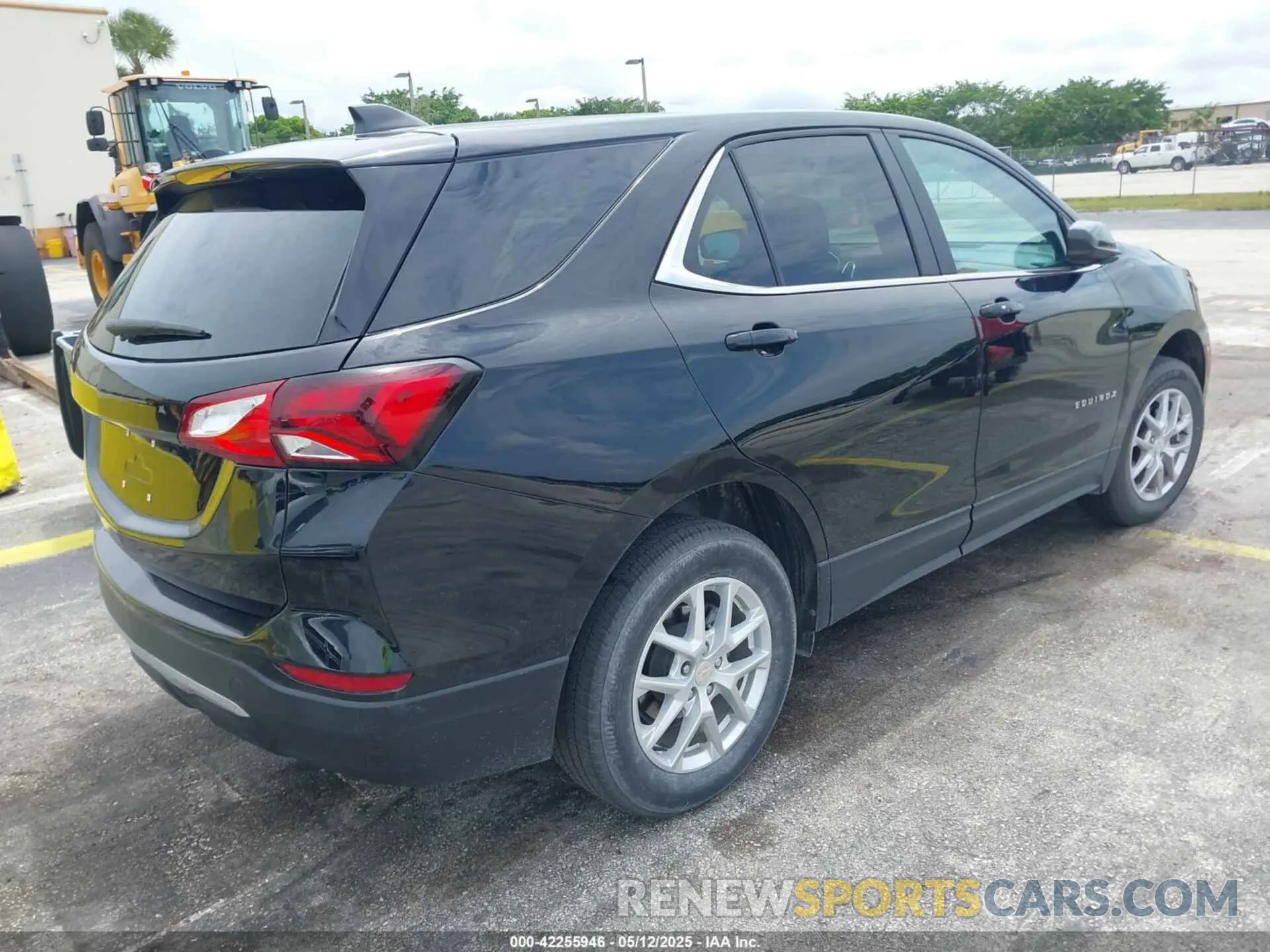 4 fotografías del automóvil dañado 3GNAXUEG5PL268771 CHEVROLET EQUINOX 2023