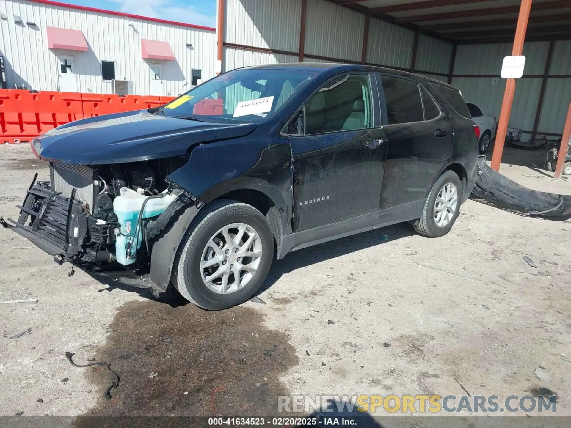 2 fotografías del automóvil dañado 3GNAXUEG8PL228748 CHEVROLET EQUINOX 2023