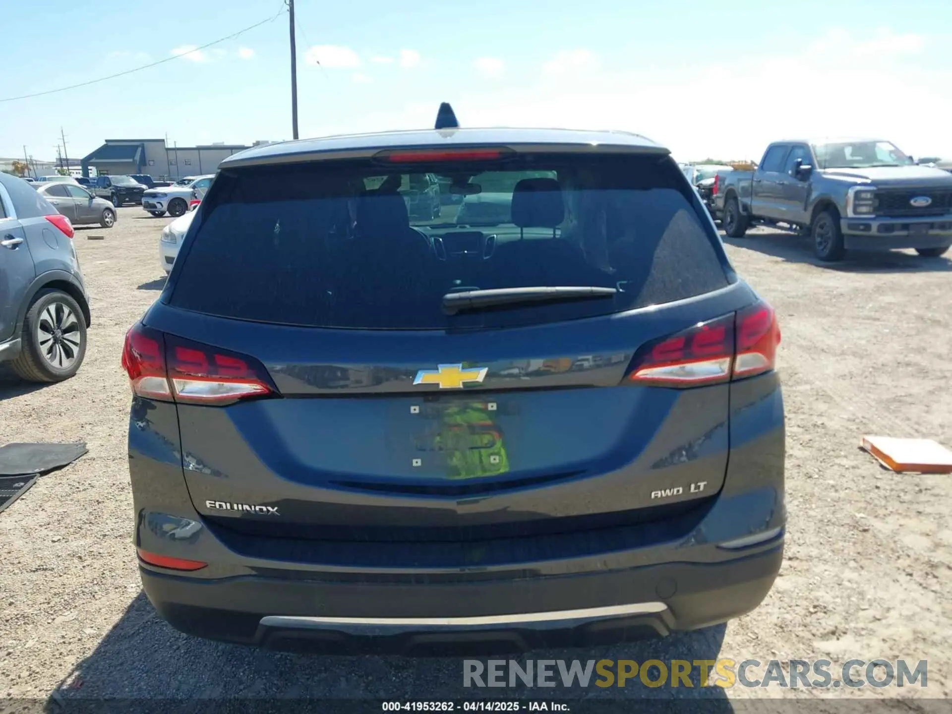 16 fotografías del automóvil dañado 3GNAXUEG8PS126114 CHEVROLET EQUINOX 2023
