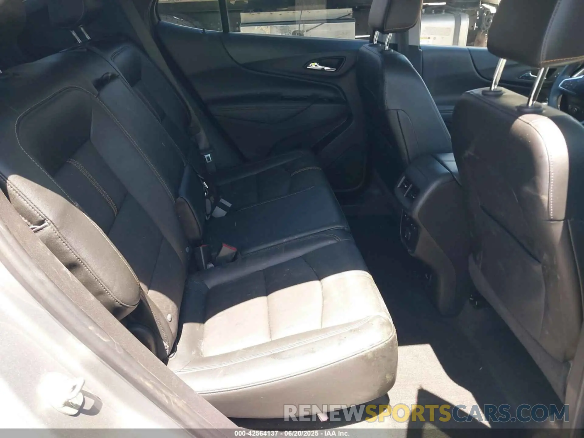8 fotografías del automóvil dañado 3GNAXXEG5PL216221 CHEVROLET EQUINOX 2023