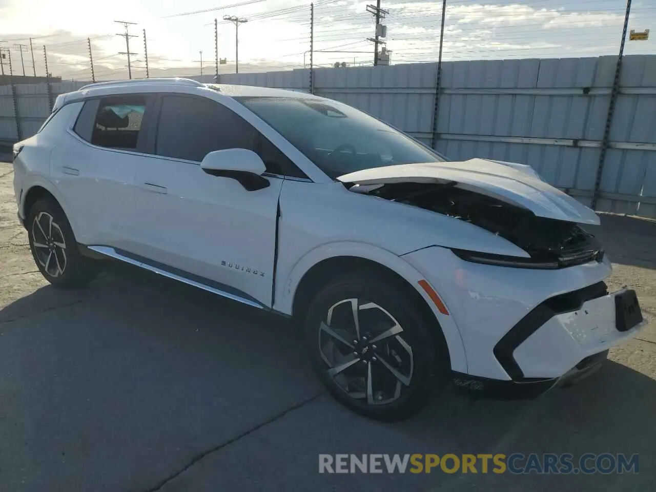 4 fotografías del automóvil dañado 3GN7DLRP2RS256383 CHEVROLET EQUINOX 2024