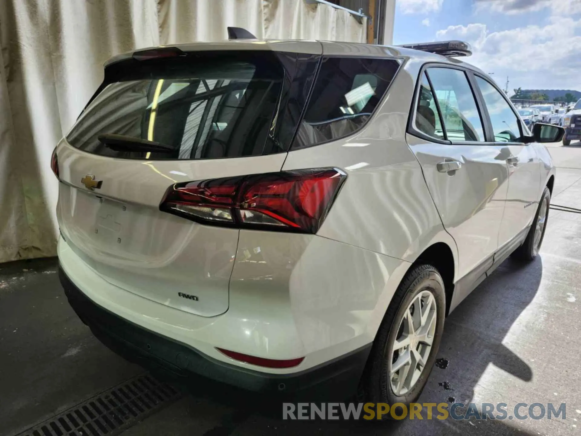 25 fotografías del automóvil dañado 3GNAX5EGXRL261565 CHEVROLET EQUINOX 2024