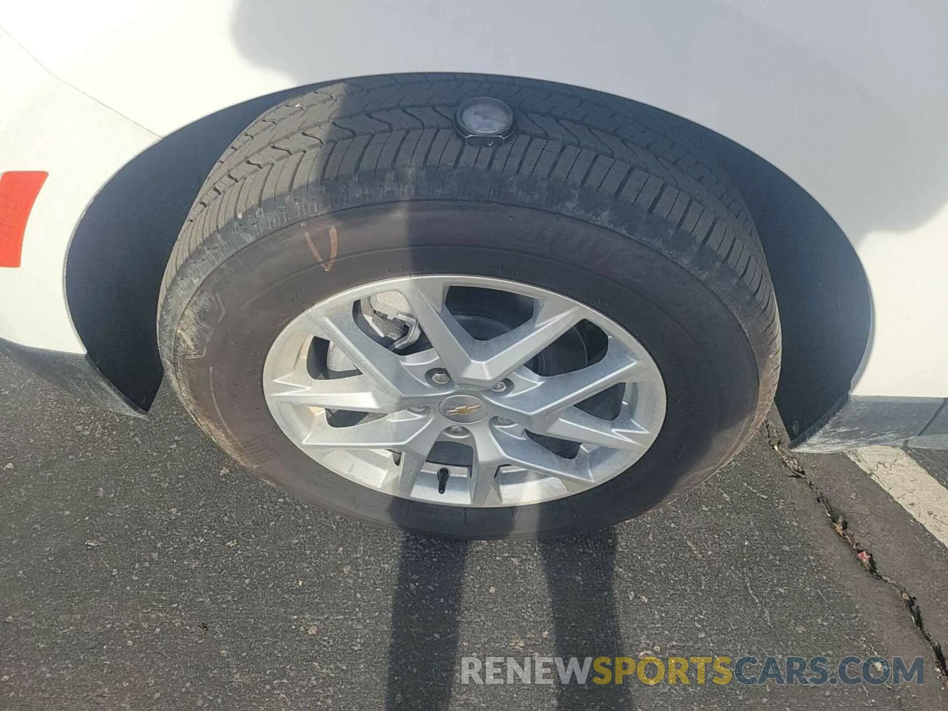 5 fotografías del automóvil dañado 3GNAX5EGXRL261565 CHEVROLET EQUINOX 2024