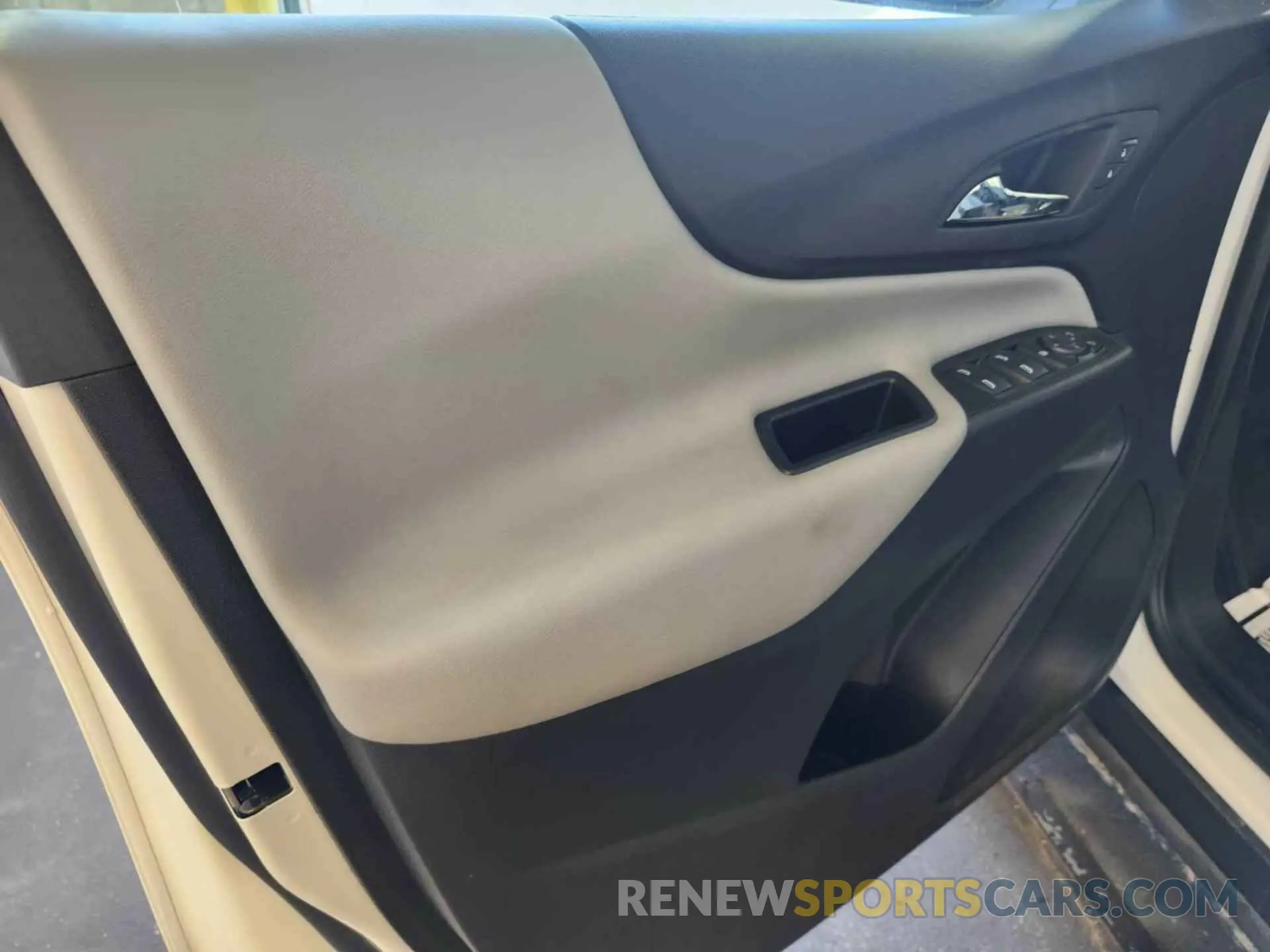 15 fotografías del automóvil dañado 3GNAXFEG7RL259200 CHEVROLET EQUINOX 2024