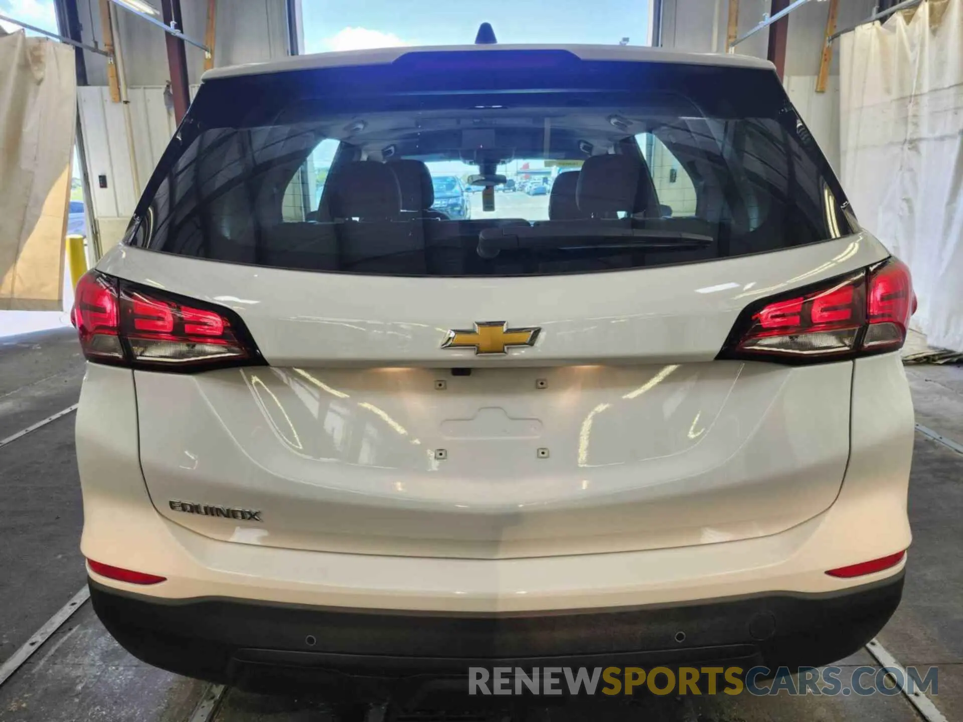 20 fotografías del automóvil dañado 3GNAXFEG7RL259200 CHEVROLET EQUINOX 2024