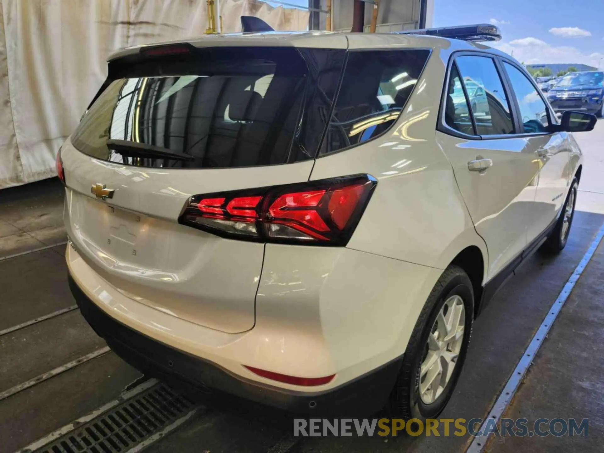 27 fotografías del automóvil dañado 3GNAXFEG7RL259200 CHEVROLET EQUINOX 2024