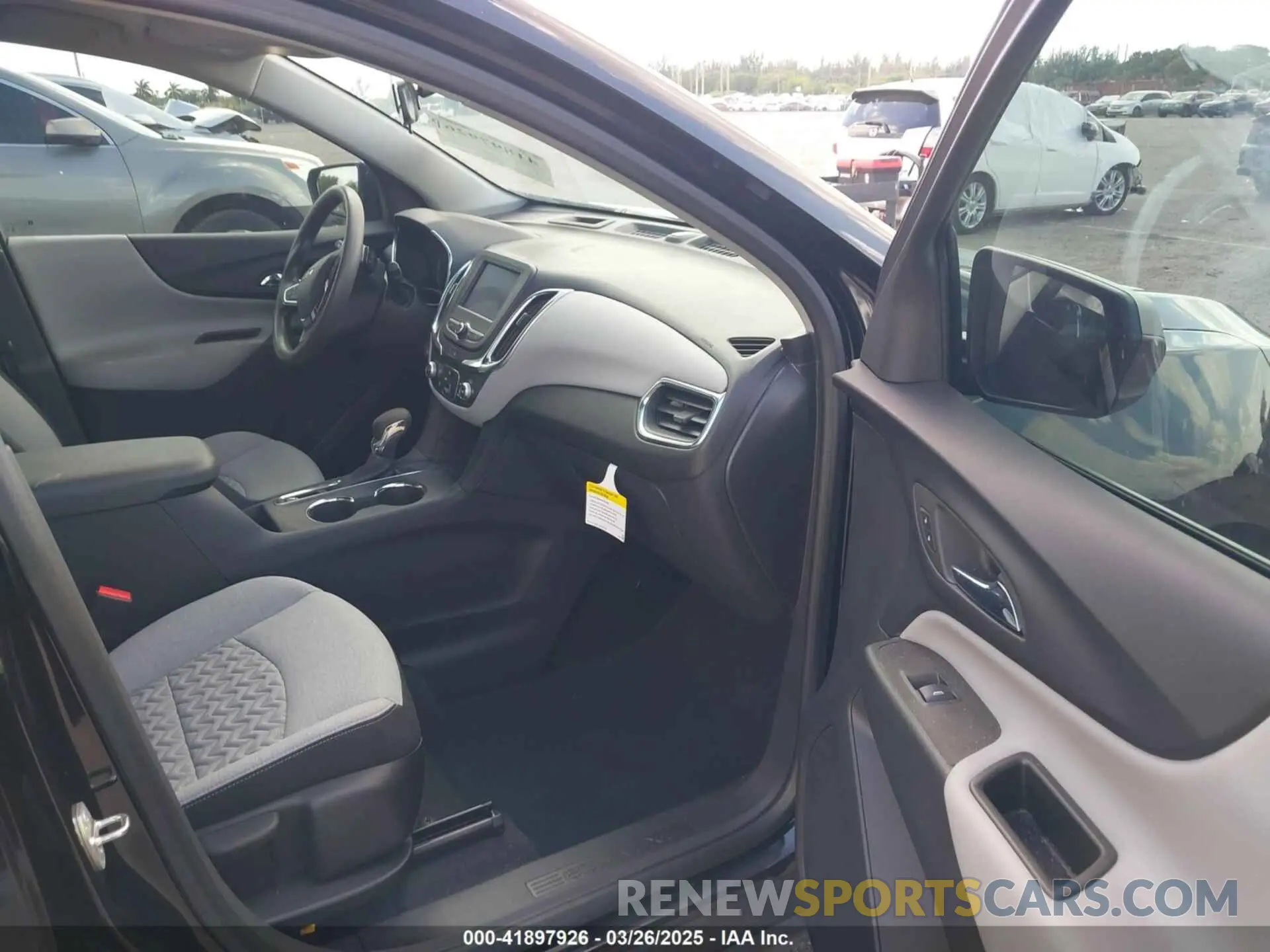 5 fotografías del automóvil dañado 3GNAXHEG2RL155399 CHEVROLET EQUINOX 2024