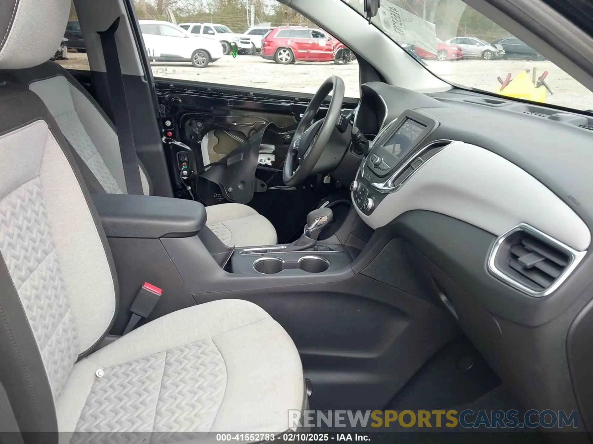 5 fotografías del automóvil dañado 3GNAXHEG2RL325955 CHEVROLET EQUINOX 2024